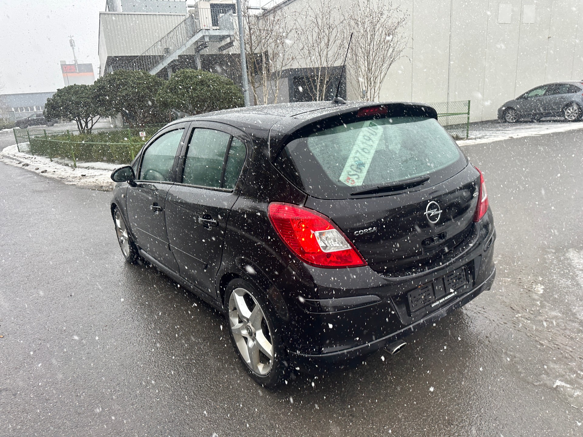 OPEL Corsa 1.6 Turbo GSi-image-4