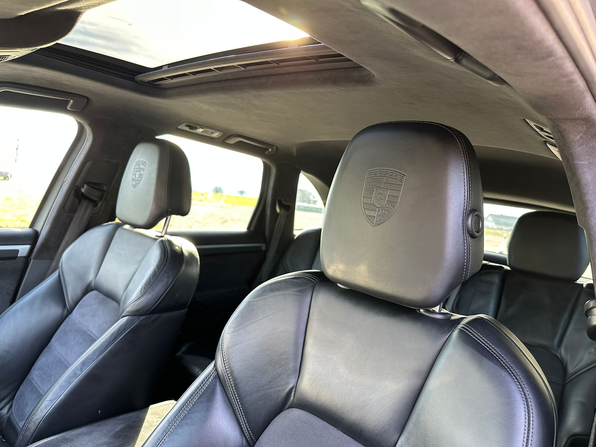 PORSCHE Cayenne GTS-image-8