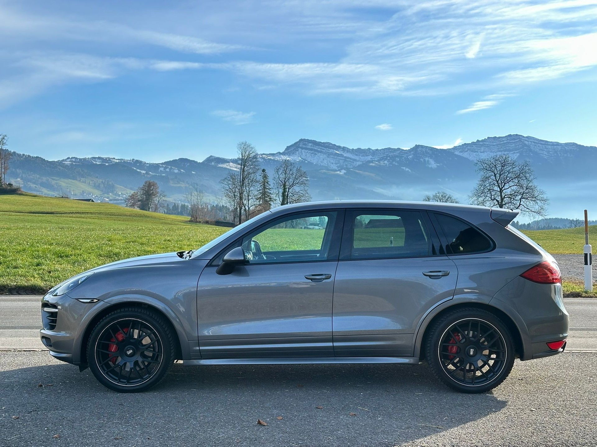 PORSCHE Cayenne GTS-image-0