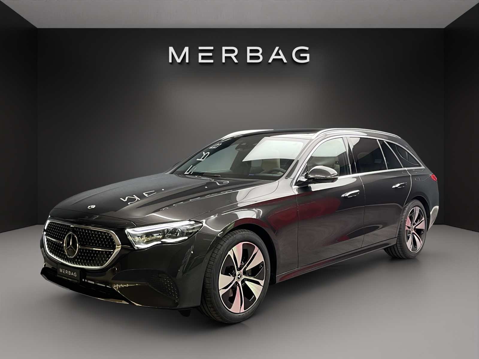 MERCEDES-BENZ E 220 d T 4M 9G-Tronic-image-0