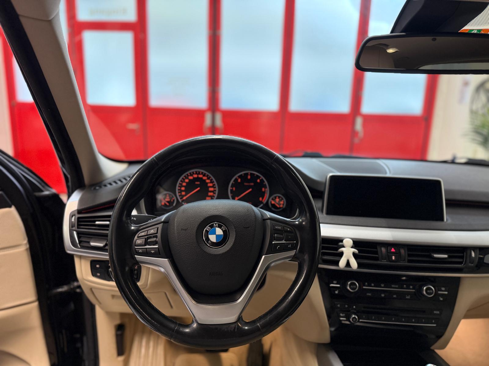 BMW X5 xDrive 40d Steptronic-image-9