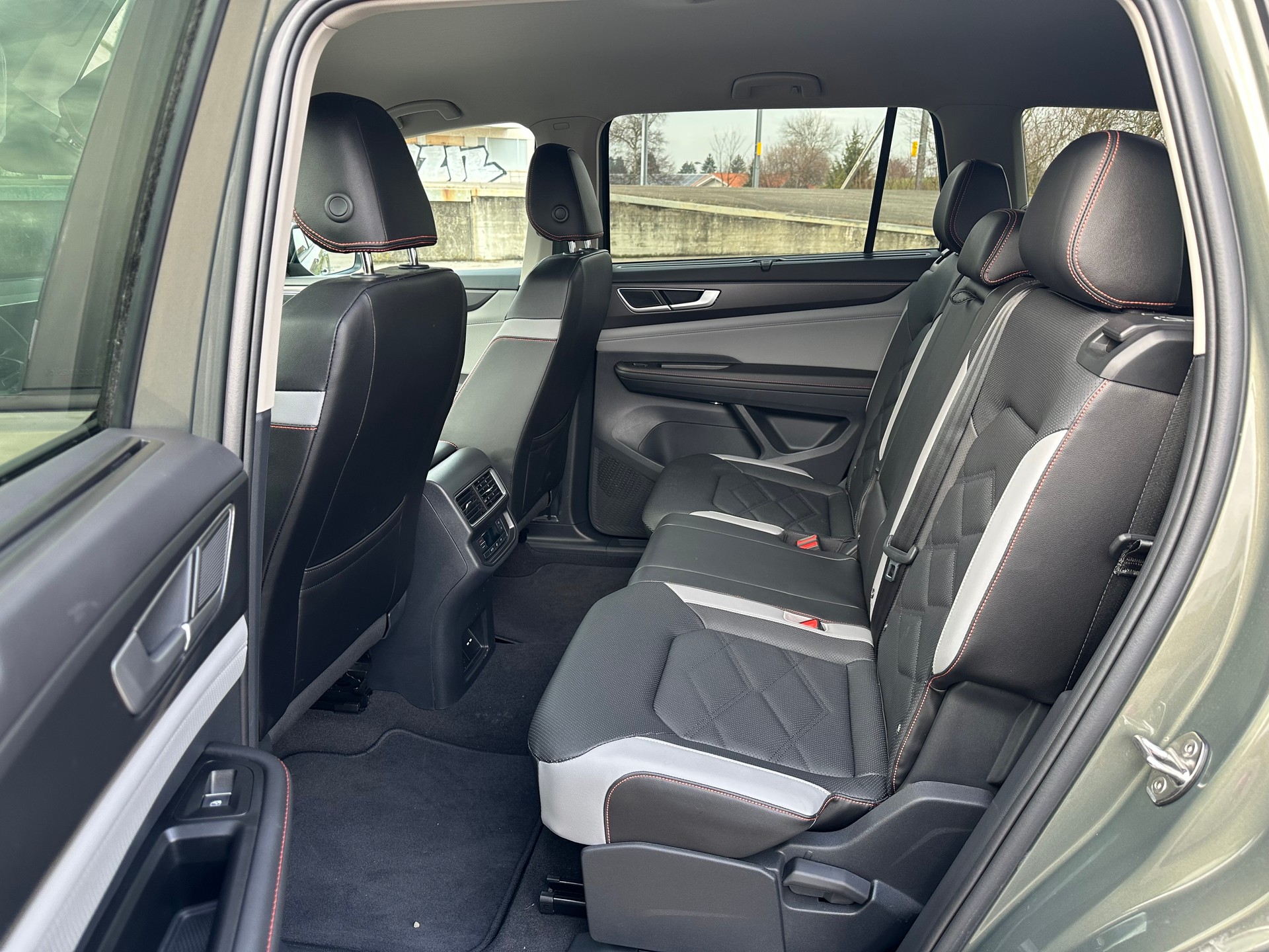 VW ATLAS Peak Edition-image-12