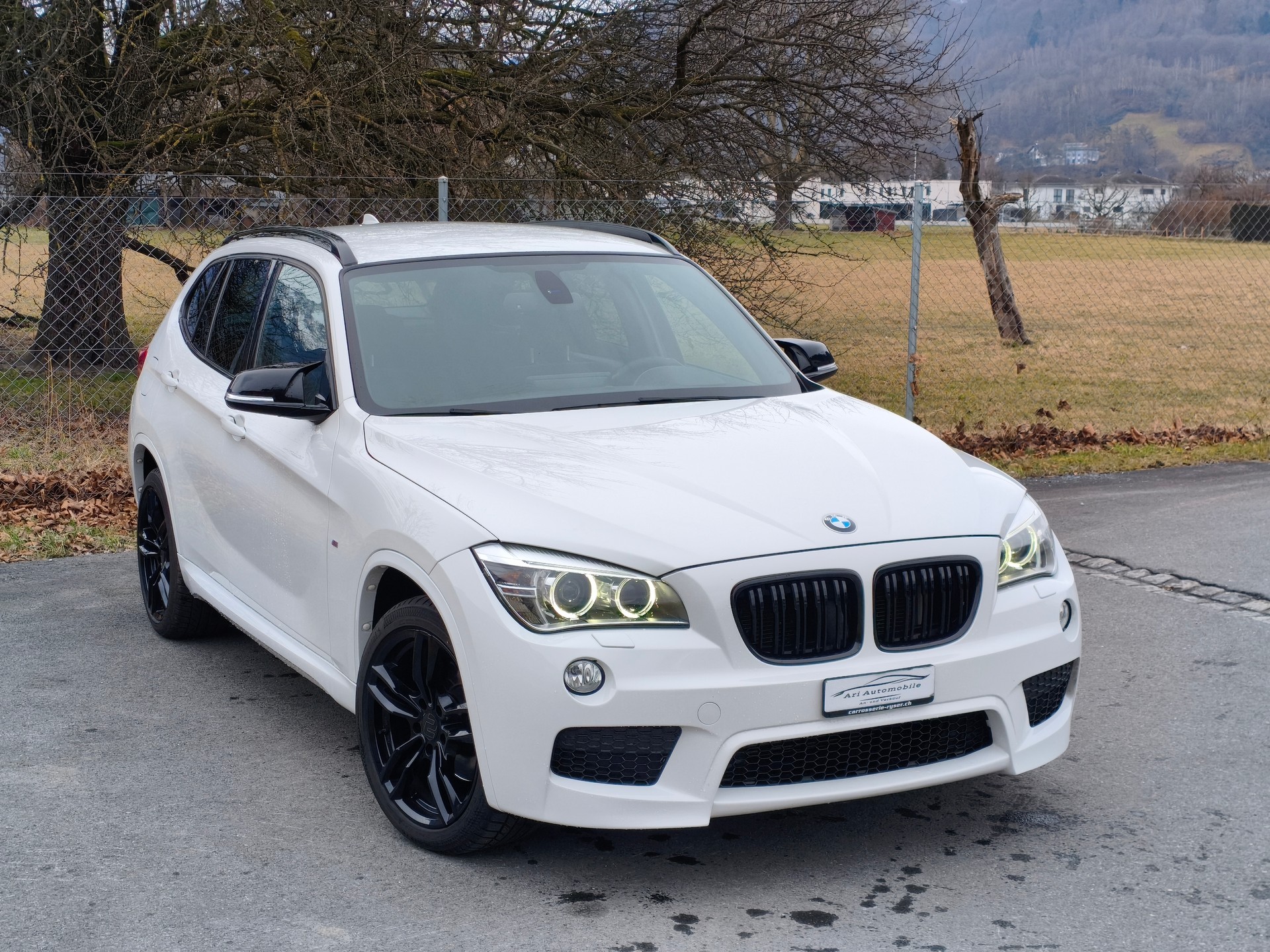 BMW X1 xDrive 18d Sport Line-image-3