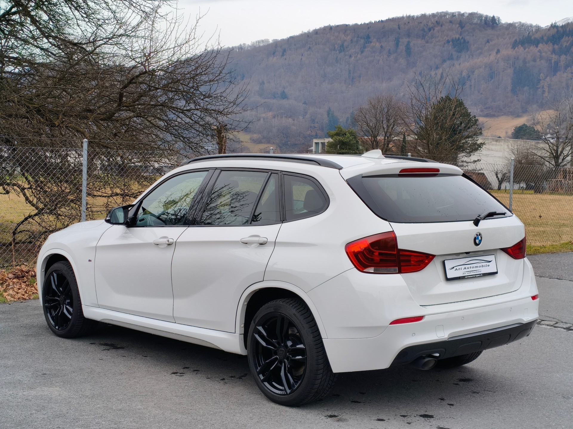 BMW X1 xDrive 18d Sport Line-image-8
