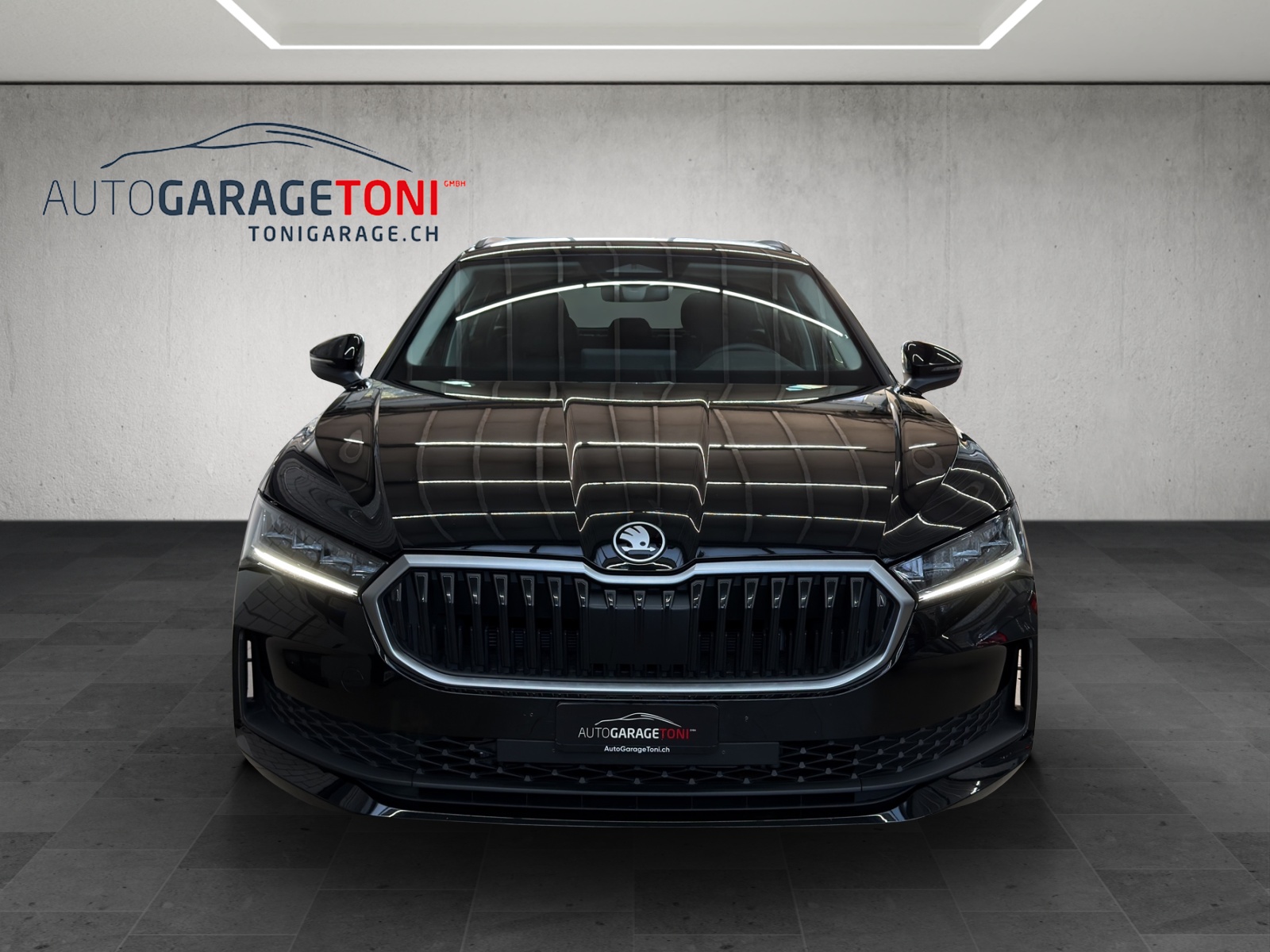 SKODA Superb Combi 1.5 eTSI Selection DSG *Werksgarantie bis 03.2030*-image-2