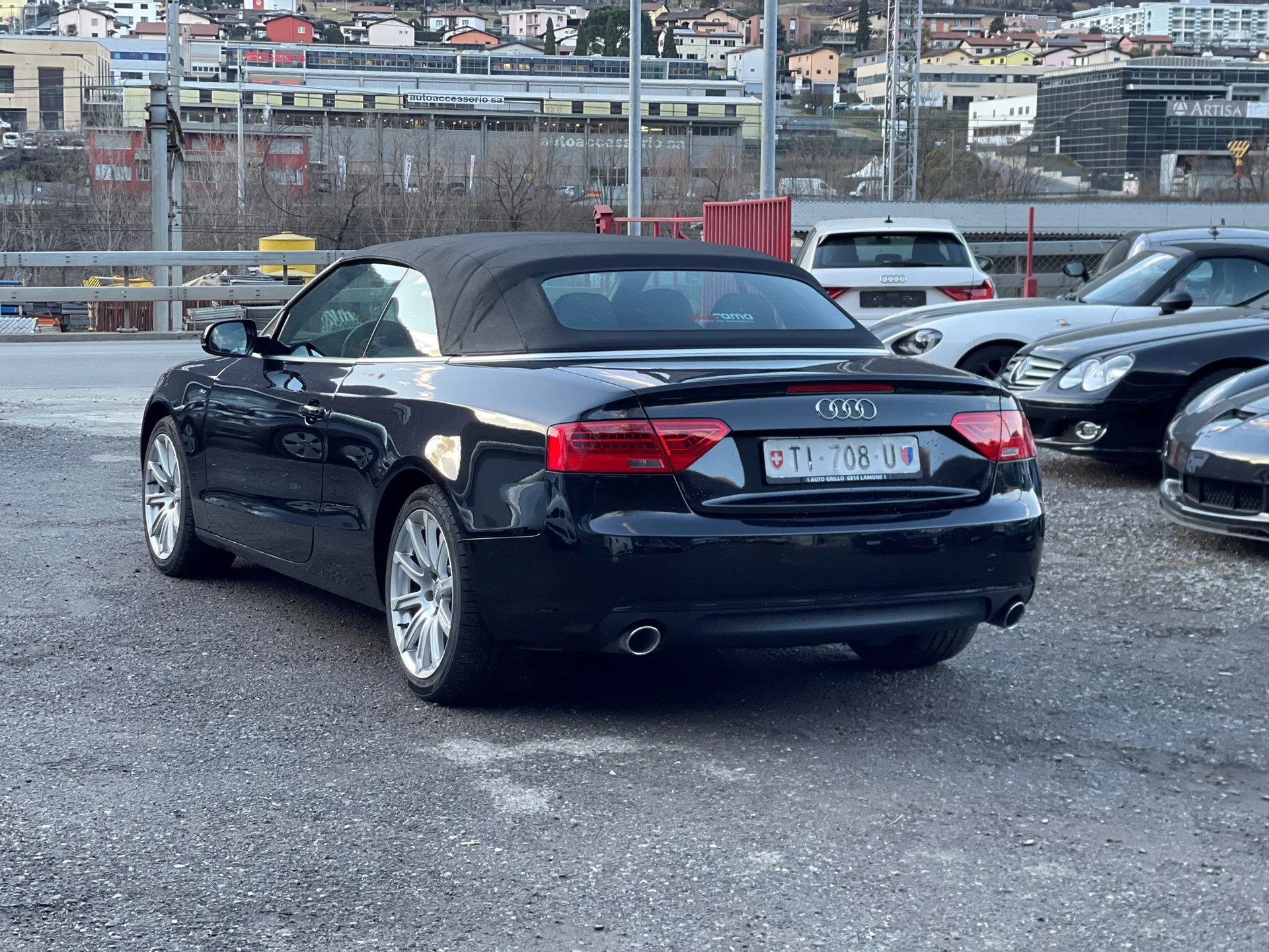 AUDI A5 Cabriolet 3.0 TDI quattro S-tronic-image-3