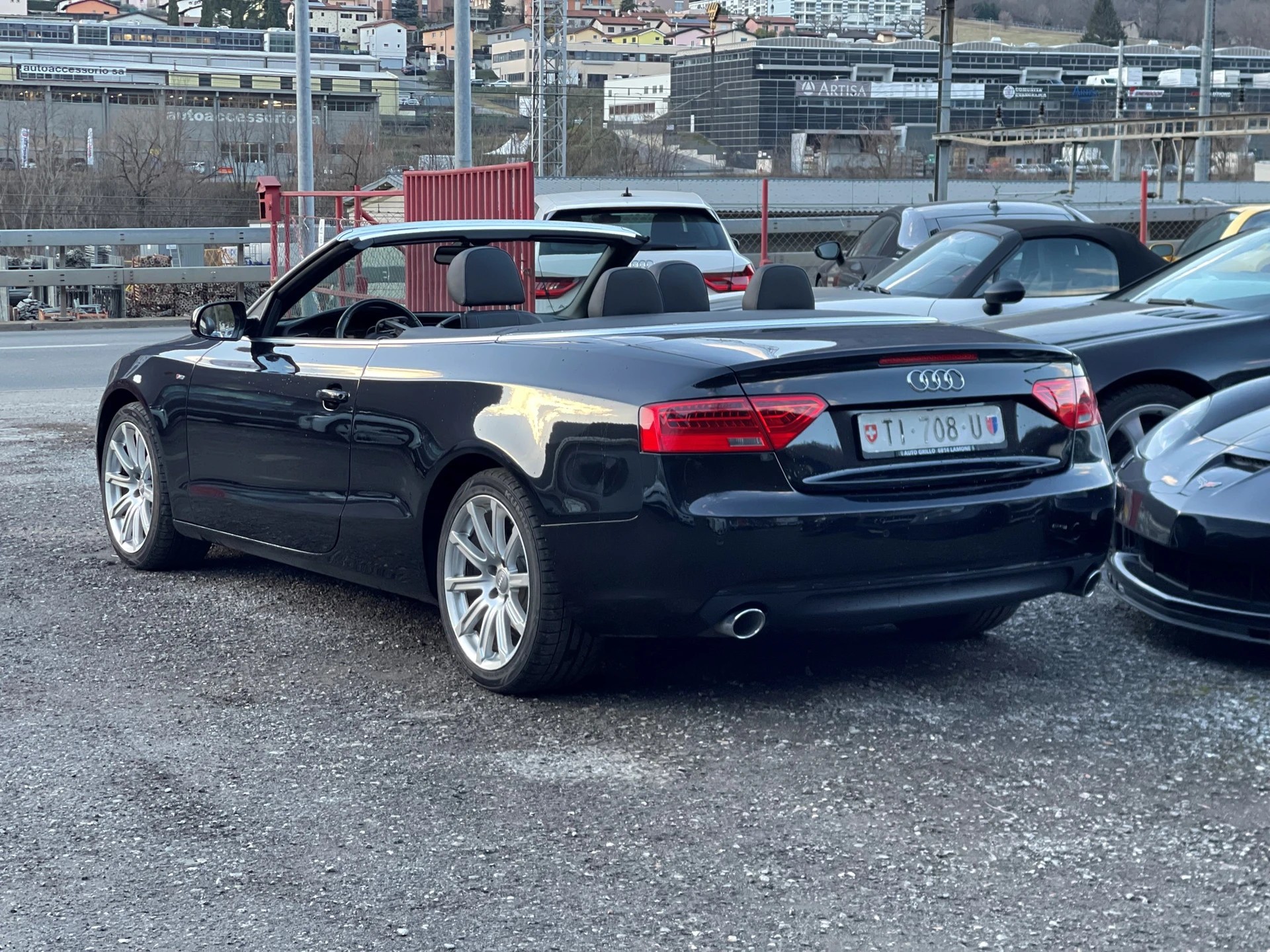 AUDI A5 Cabriolet 3.0 TDI quattro S-tronic-image-2