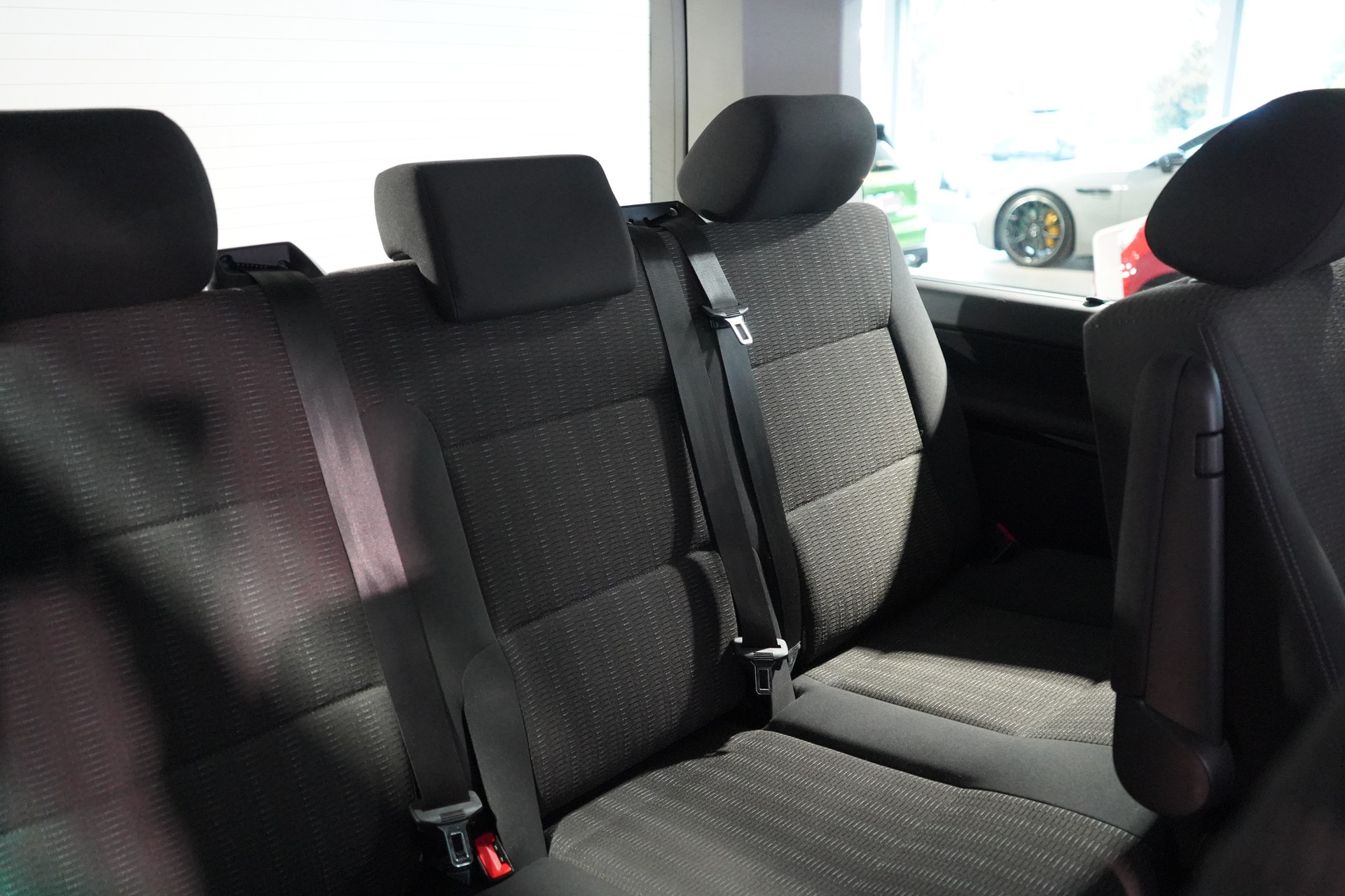 VW Multivan 2.0BiTDI Comfort 4Matic-image-15