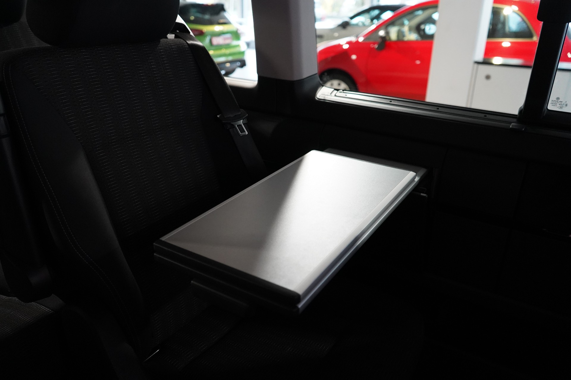 VW Multivan 2.0BiTDI Comfort 4Matic-image-17