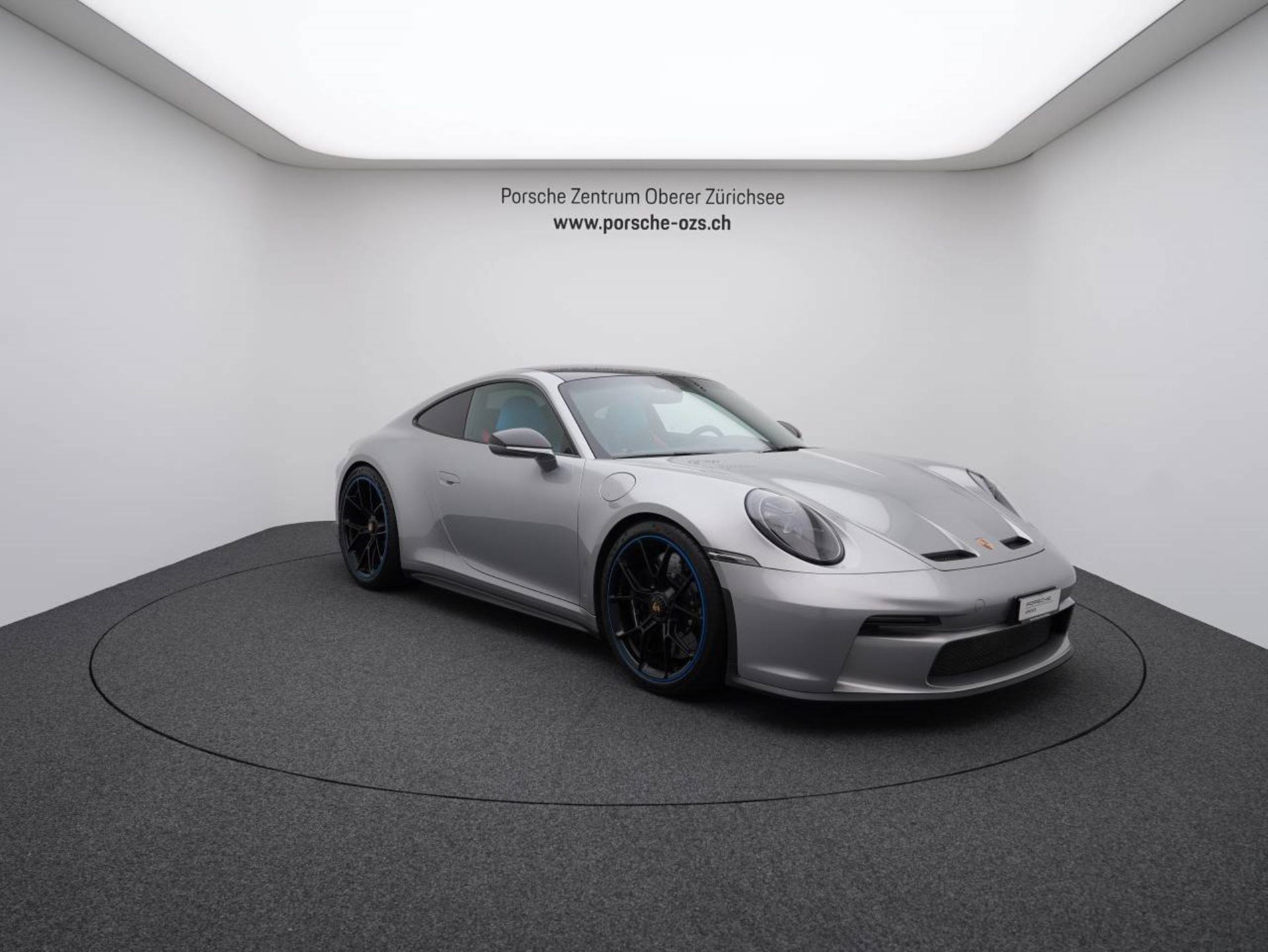 PORSCHE 911 GT3 mit Touring-Paket-image-8