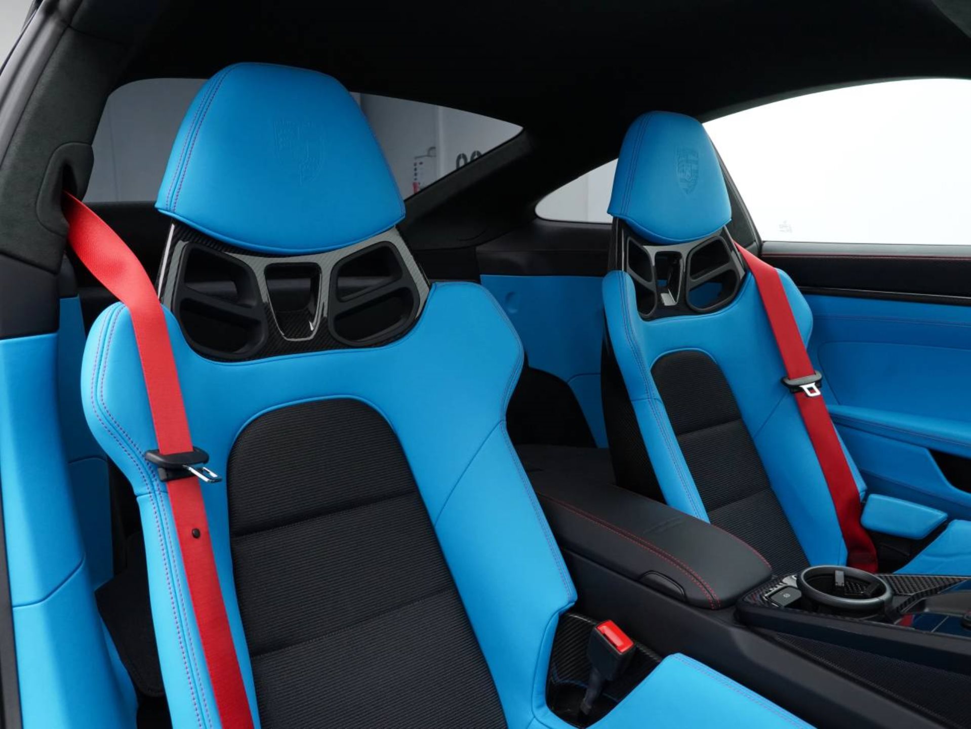 PORSCHE 911 GT3 mit Touring-Paket-image-25
