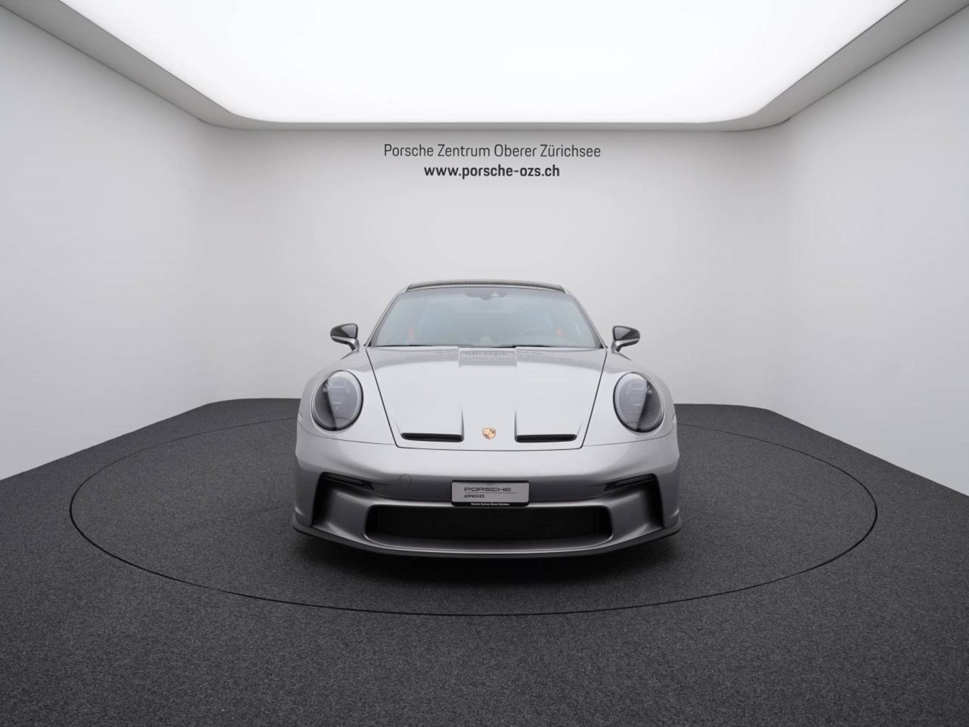 PORSCHE 911 GT3 mit Touring-Paket-image-9