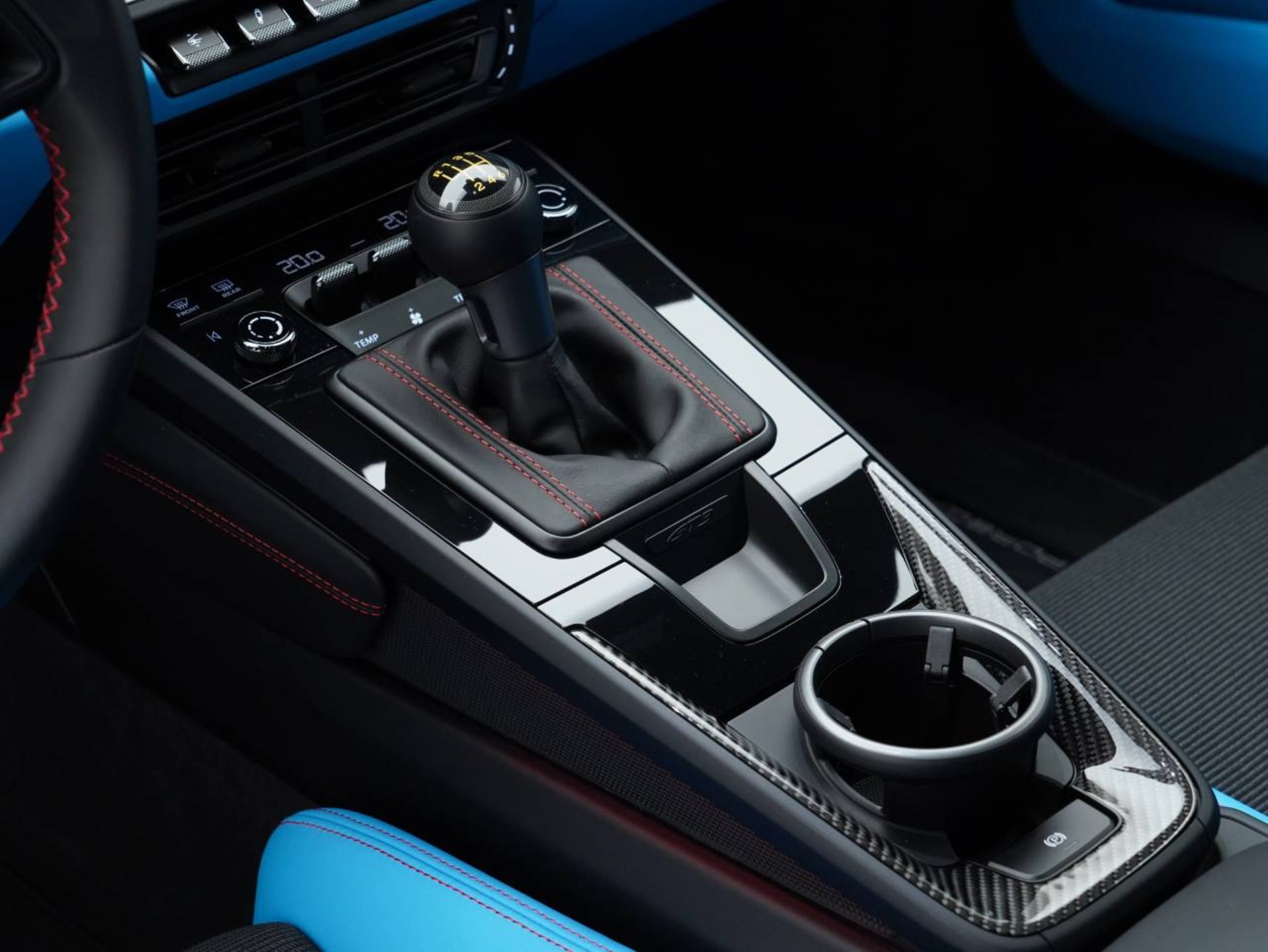 PORSCHE 911 GT3 mit Touring-Paket-image-18