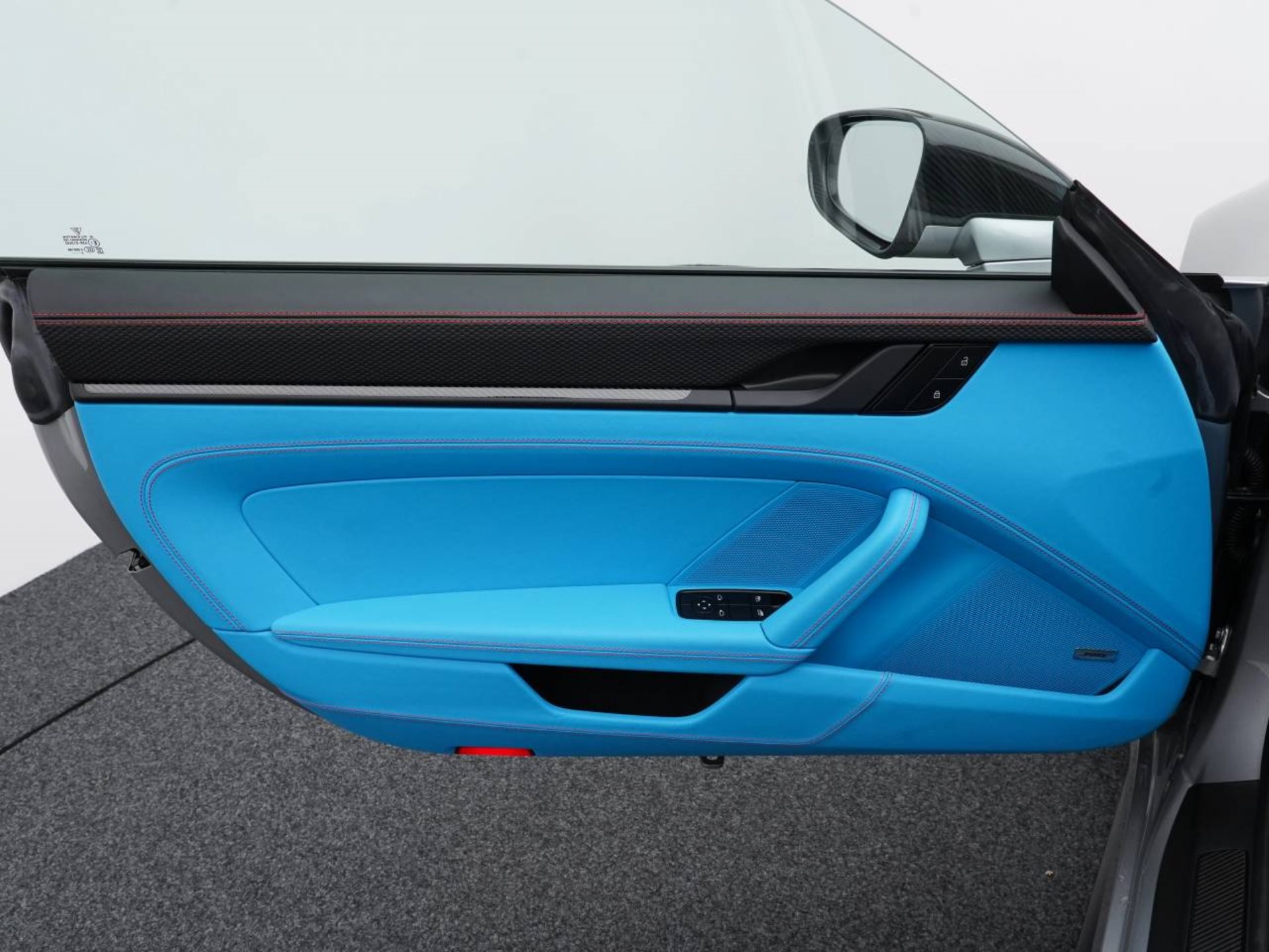 PORSCHE 911 GT3 mit Touring-Paket-image-19
