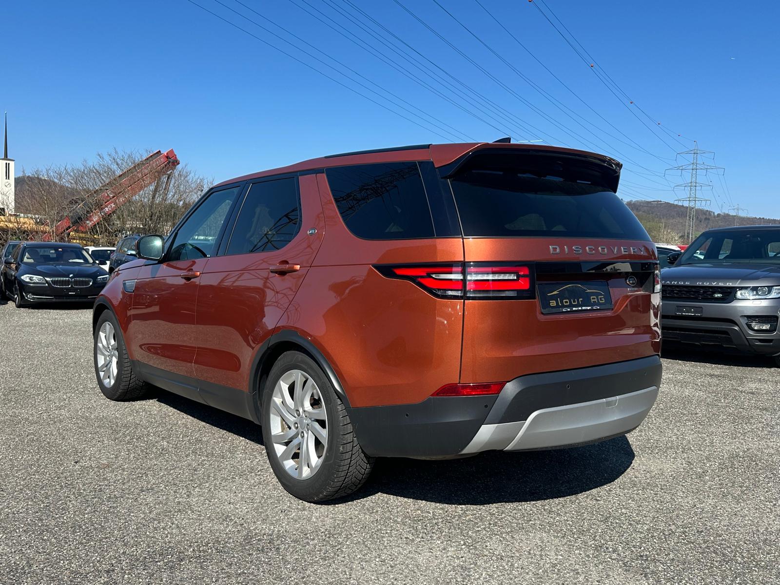 LAND ROVER Discovery 3.0 SDV6 SE Automatic-image-2
