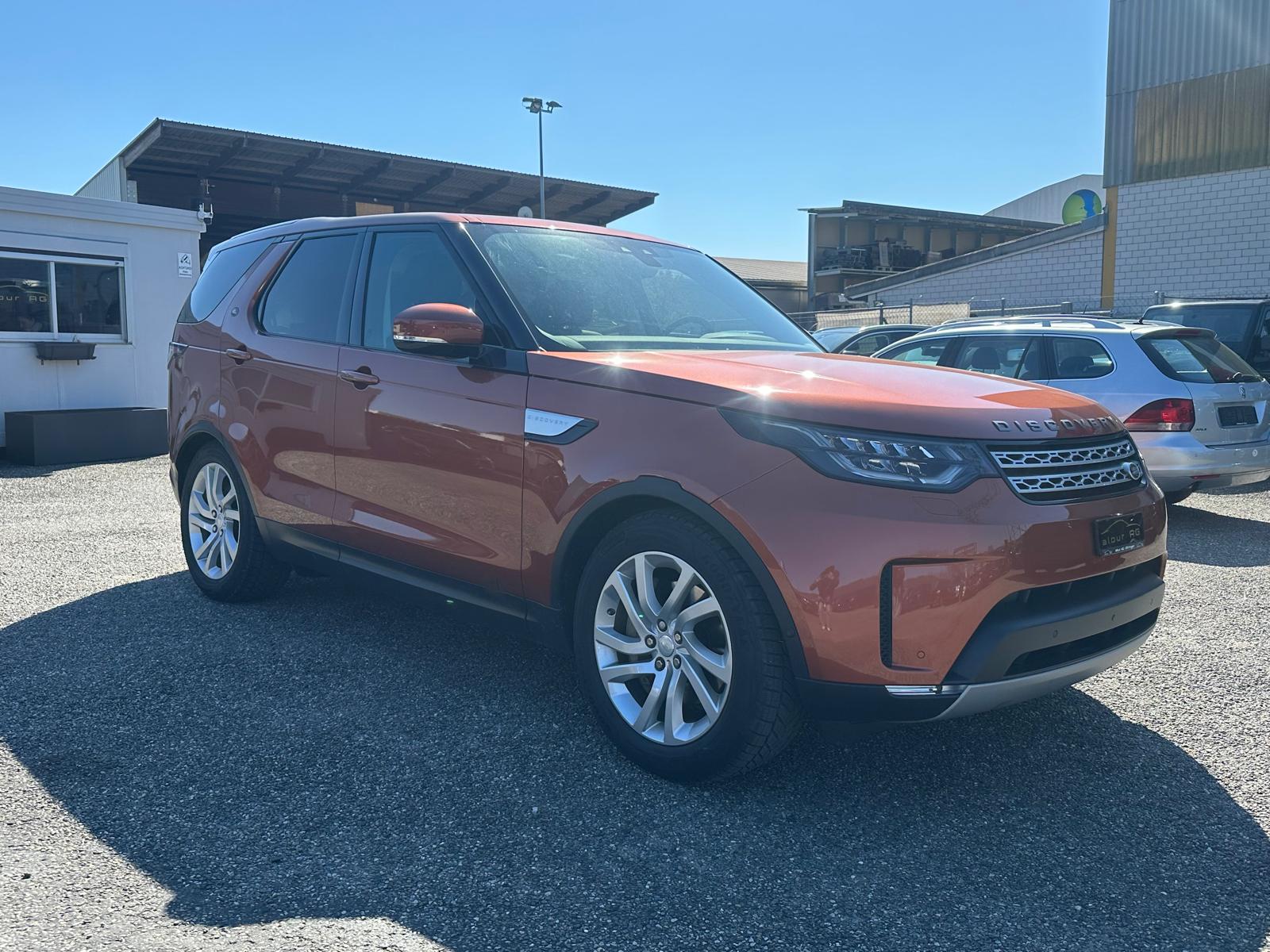 LAND ROVER Discovery 3.0 SDV6 SE Automatic-image-5