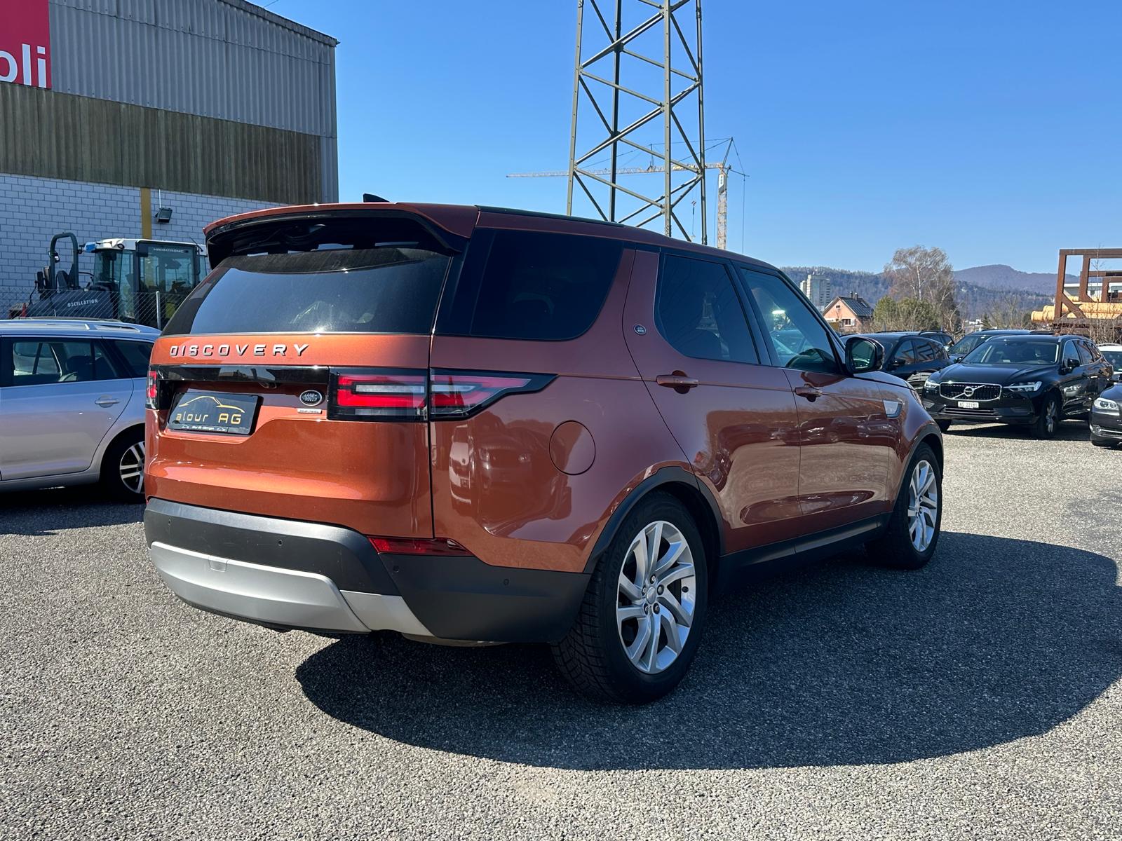 LAND ROVER Discovery 3.0 SDV6 SE Automatic-image-4