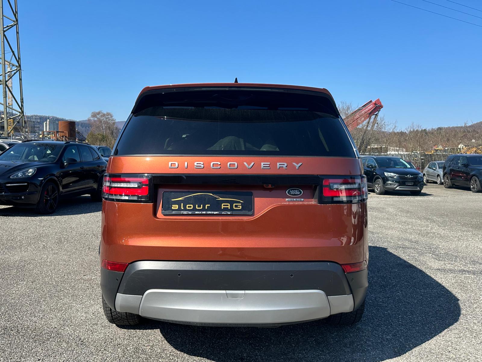 LAND ROVER Discovery 3.0 SDV6 SE Automatic-image-3