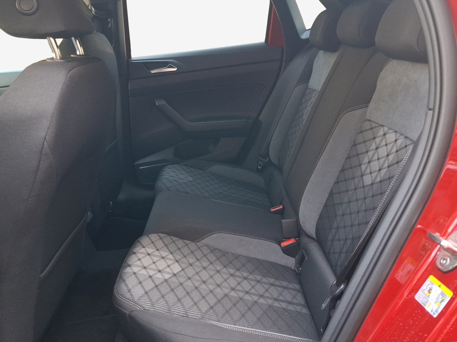 VW Polo 1.0 TSI R-Line DSG-image-11