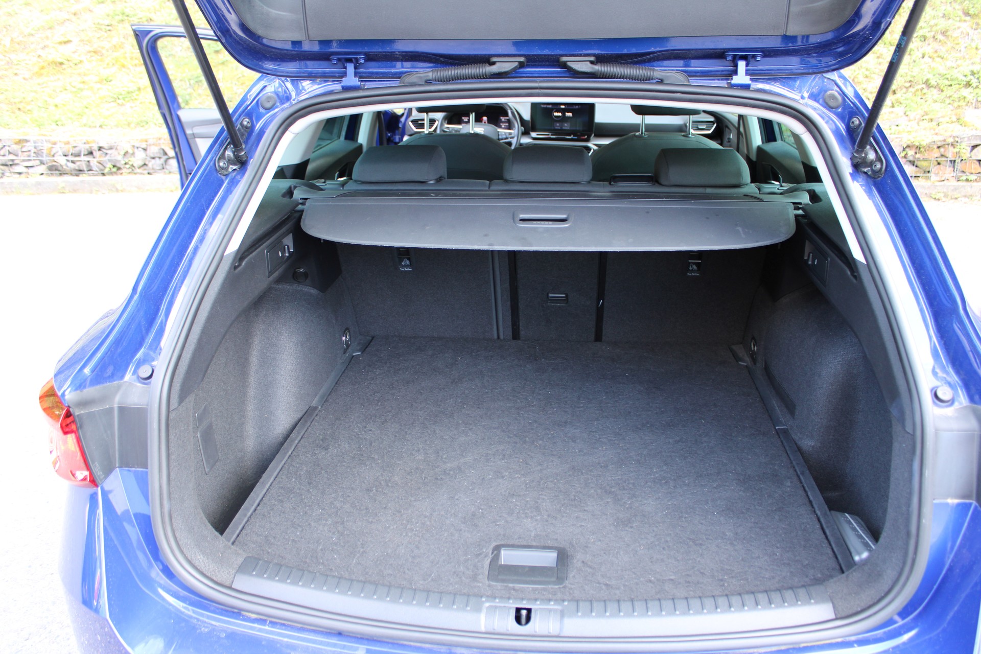 SEAT Leon ST 1.5 eTSI mHEV DSG Style-image-7