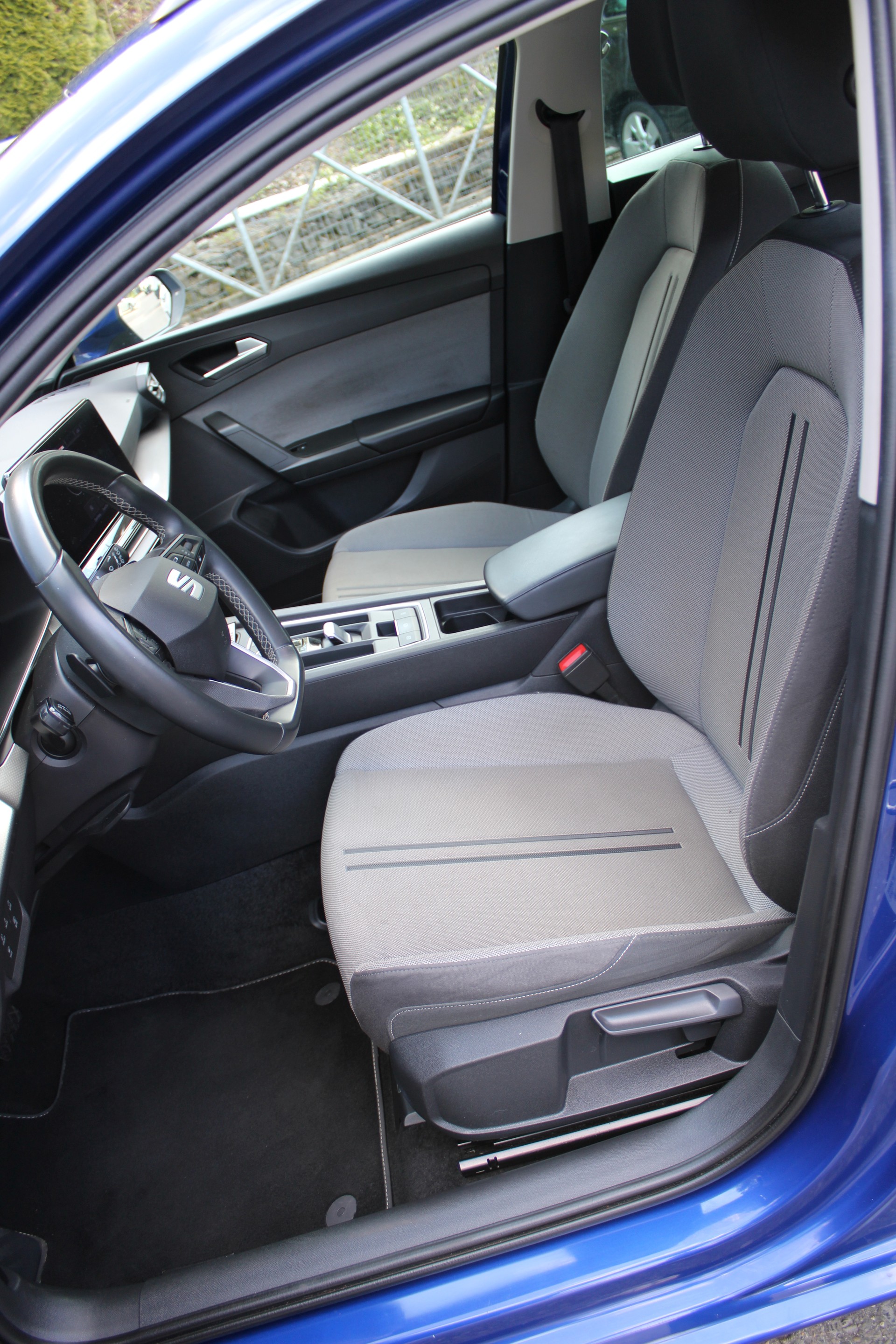 SEAT Leon ST 1.5 eTSI mHEV DSG Style-image-3