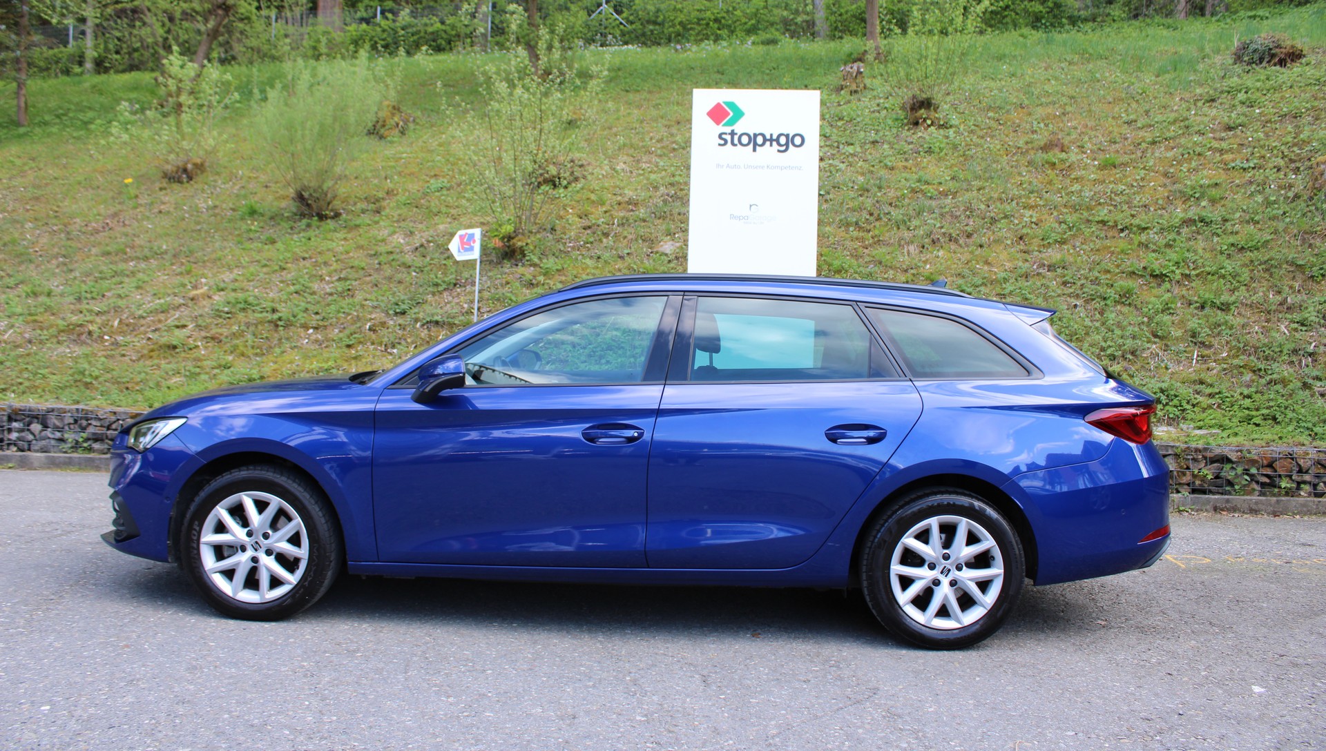 SEAT Leon ST 1.5 eTSI mHEV DSG Style-image-1
