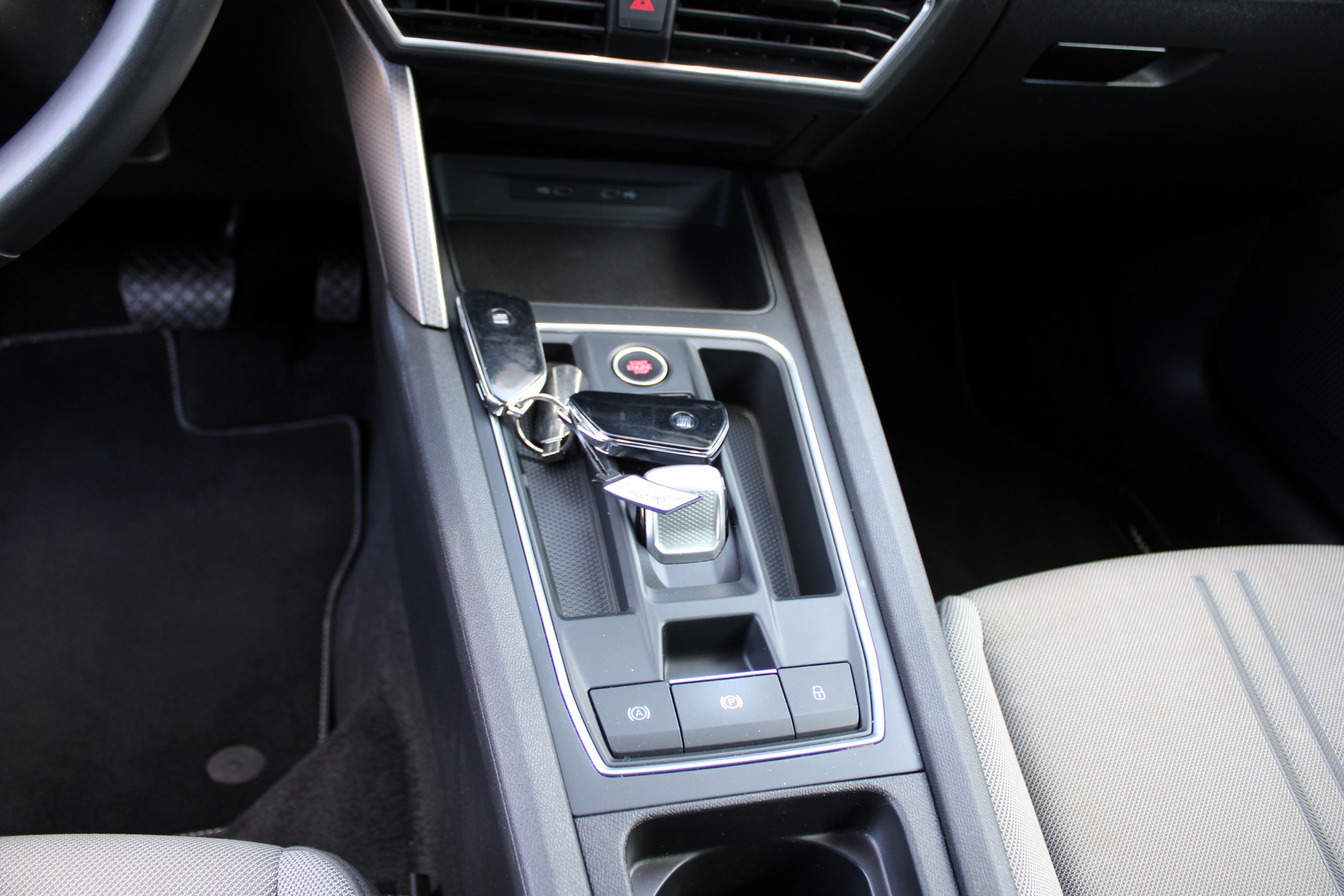 SEAT Leon ST 1.5 eTSI mHEV DSG Style-image-5