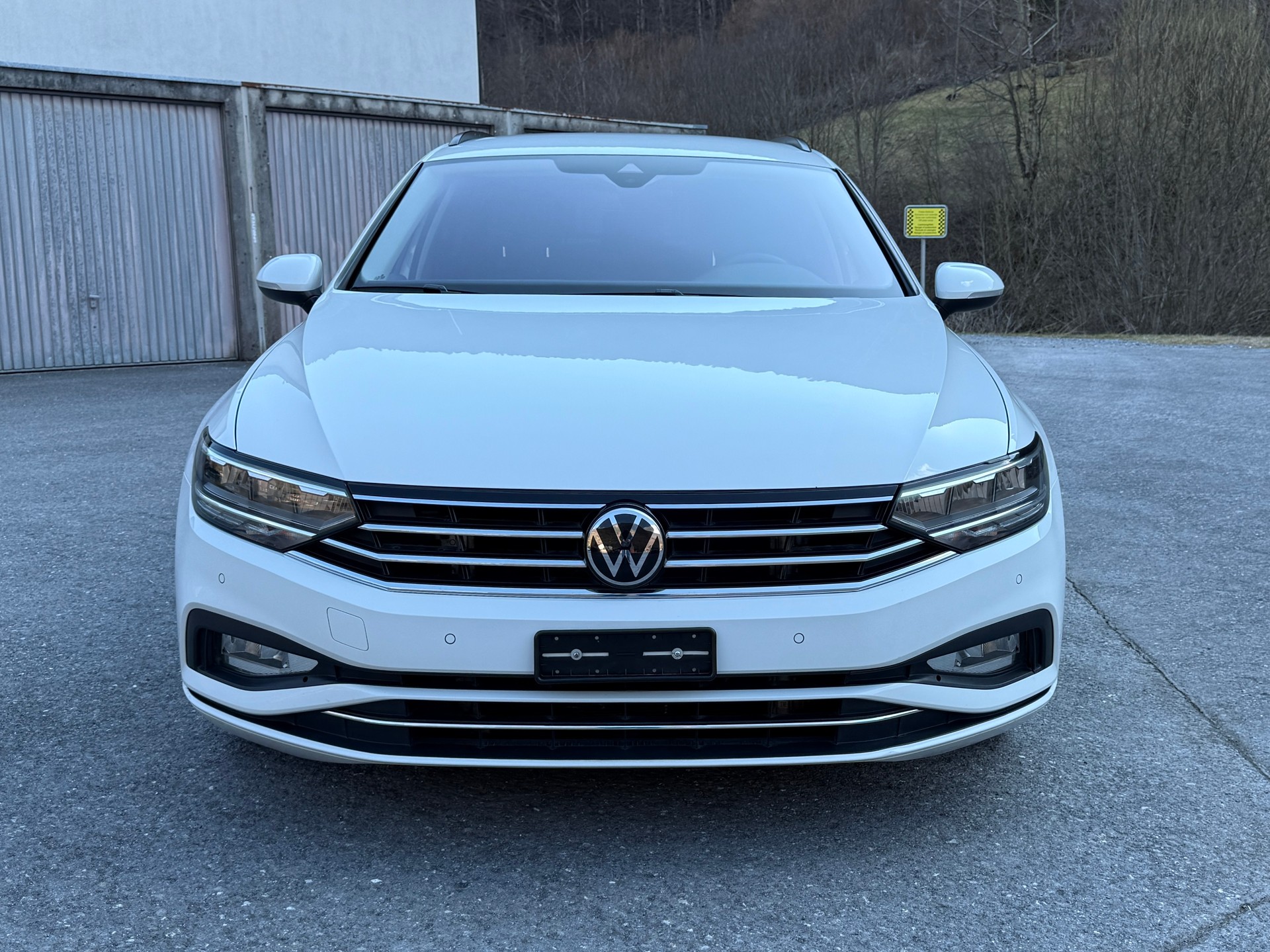 VW Passat 2.0 TDI BMT Business 4Motion DSG-image-1