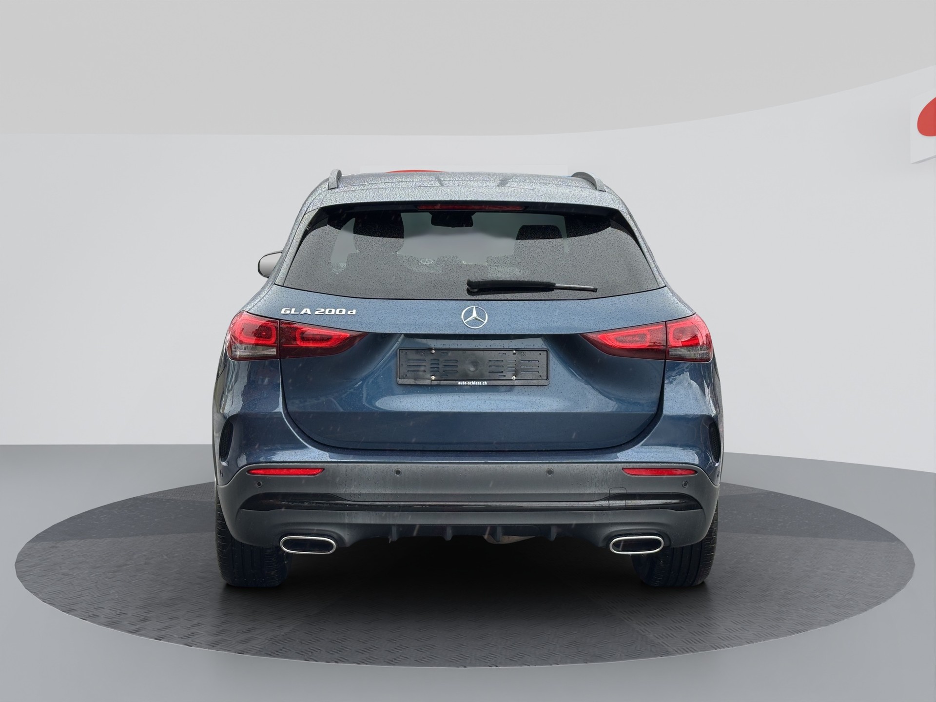 MERCEDES-BENZ GLA 200d AMG Night 8G-DCT-image-3