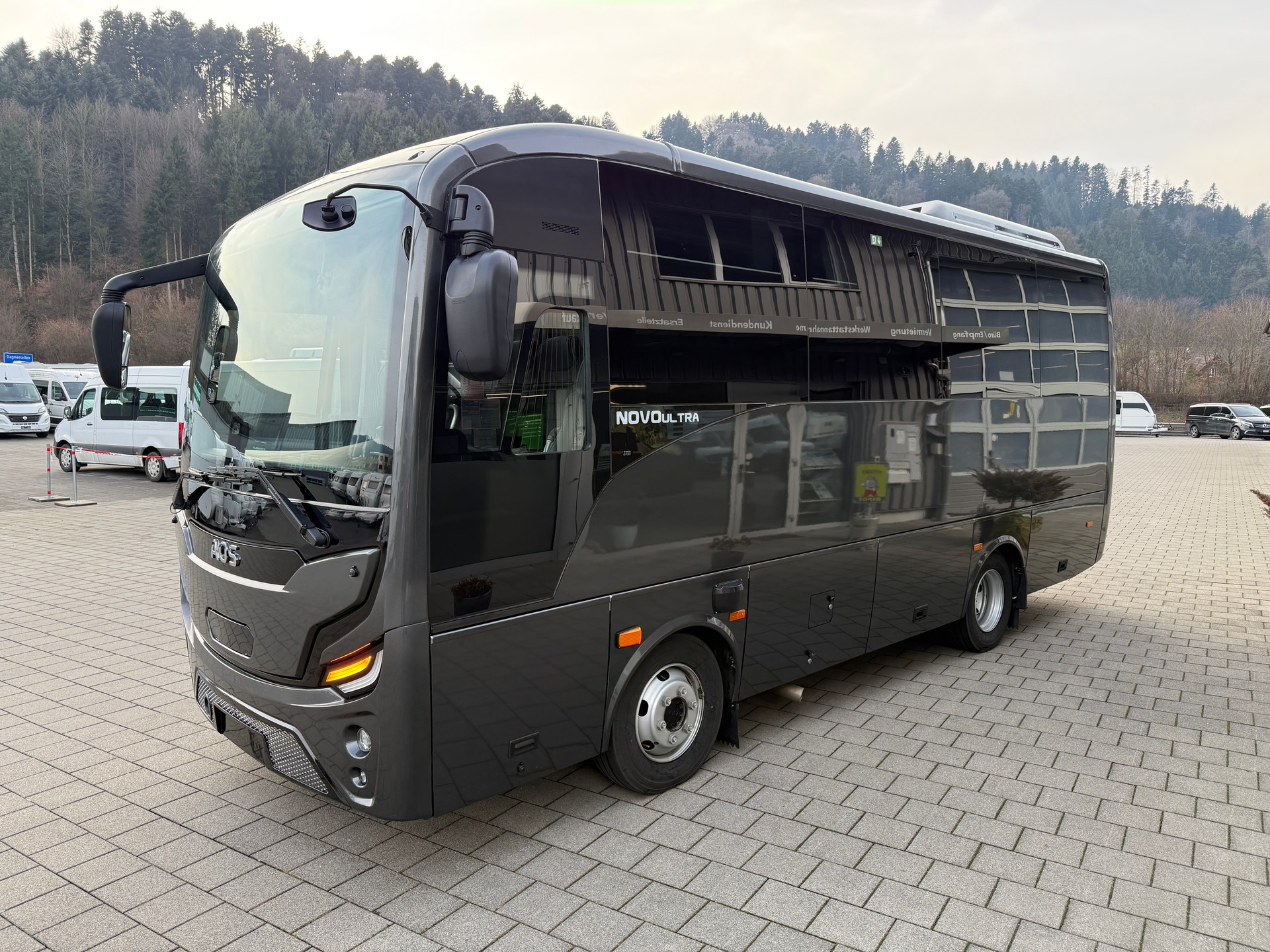ISUZU AOS Novo Ultra Reisebus-image-2