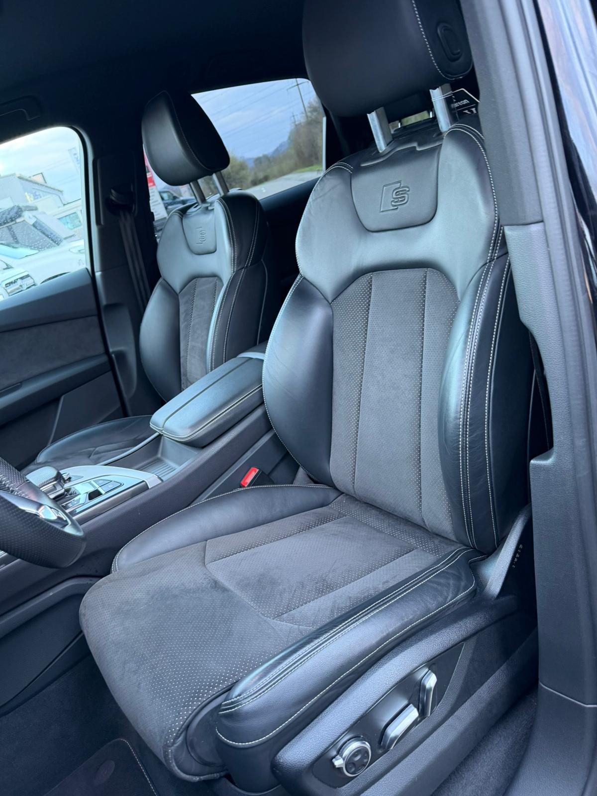 AUDI S-Line-image-10