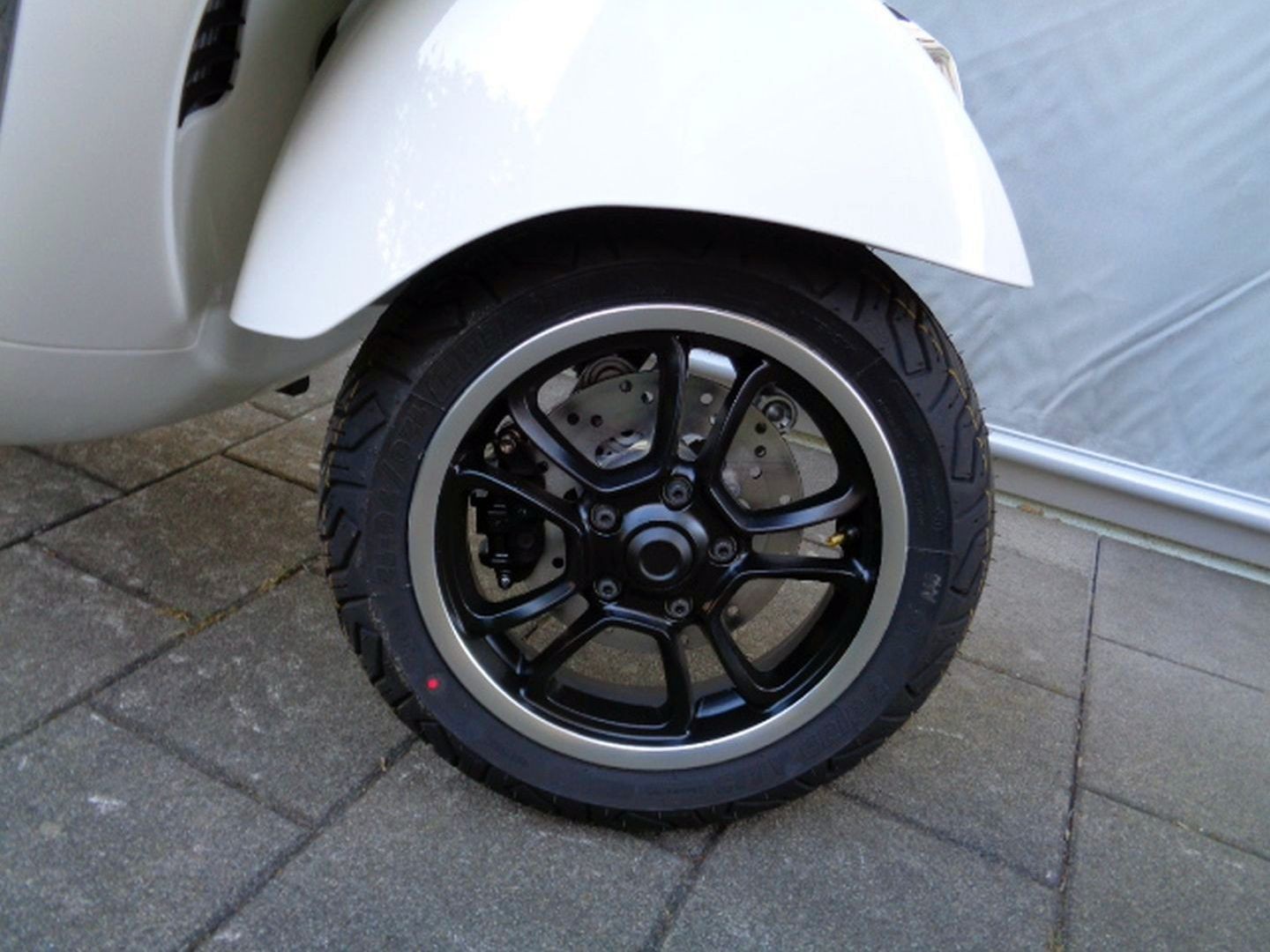 PIAGGIO VESPA GTS SUPER SPORT 310 E5-image-8