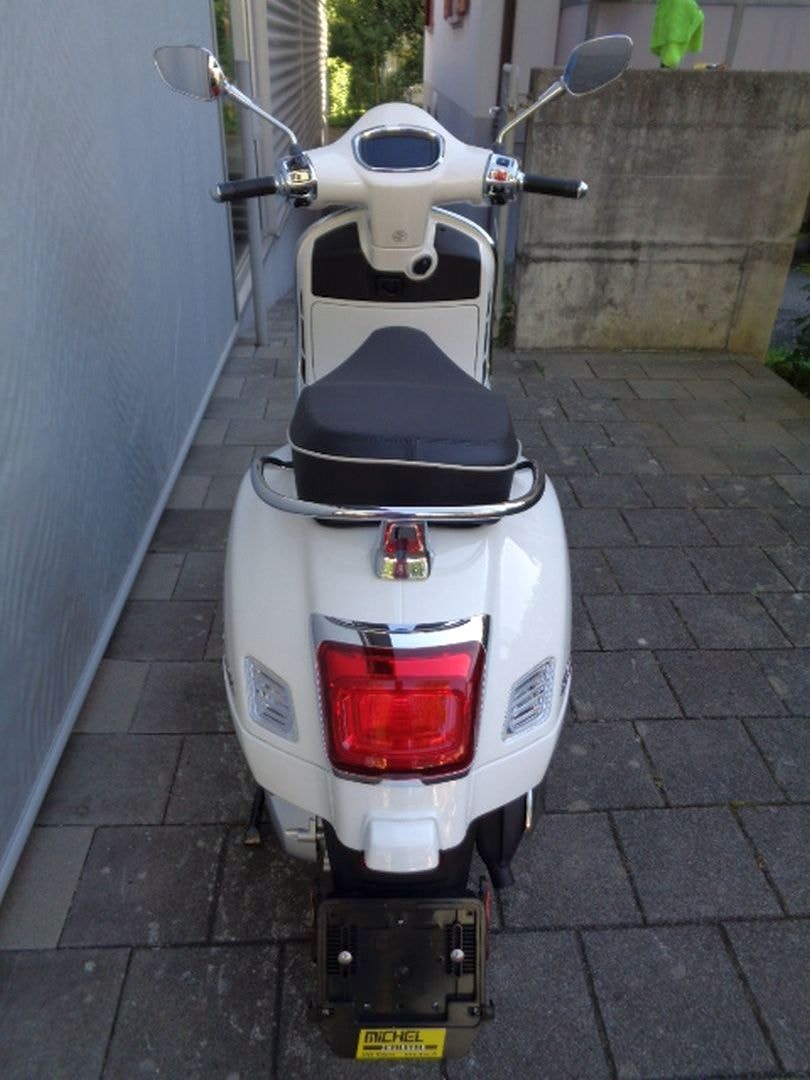 PIAGGIO VESPA GTS SUPER SPORT 310 E5-image-4