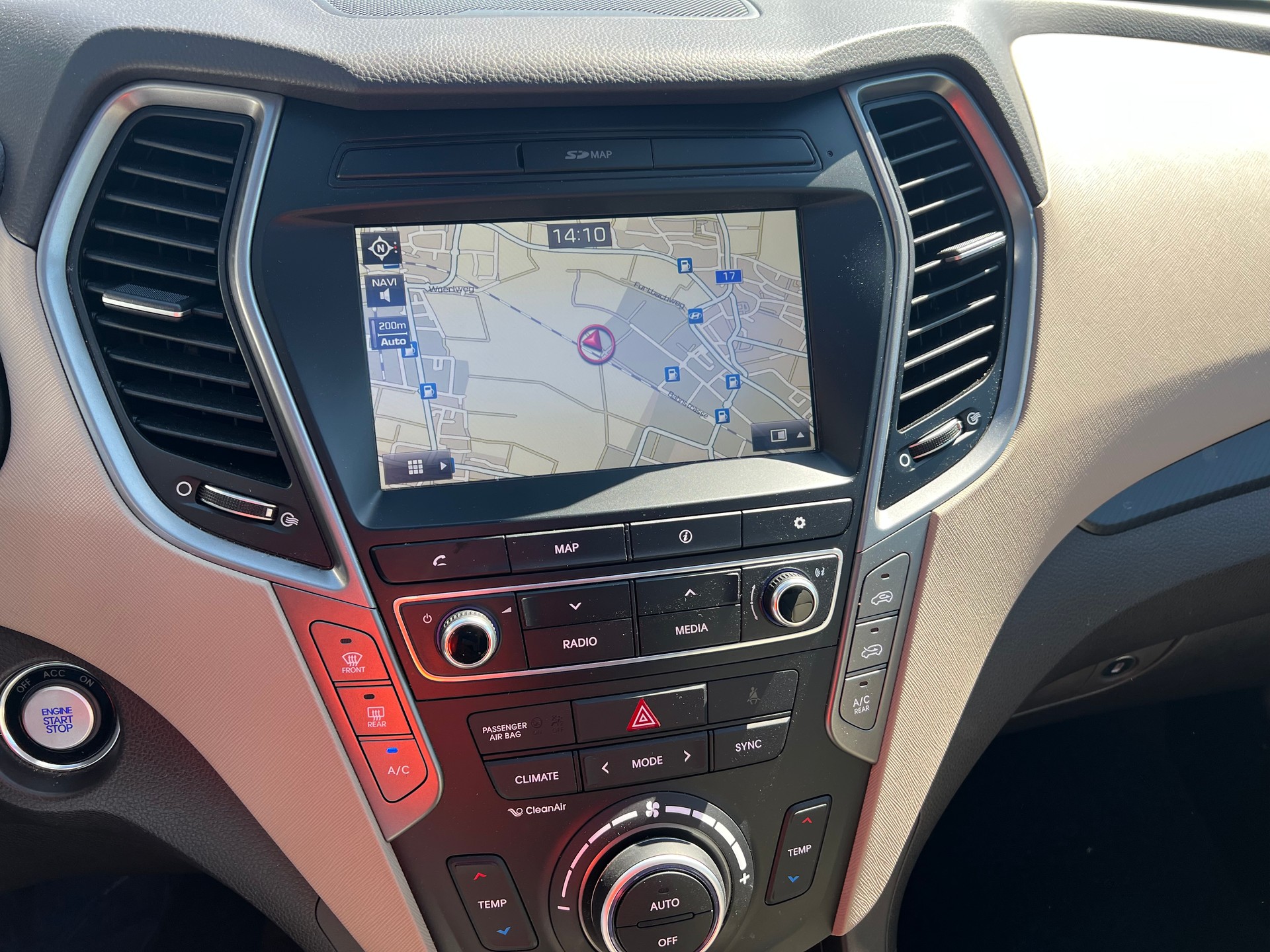 HYUNDAI Santa Fe 2.2 CRDI Vertex 4WD Automatic--360°-Kamera-image-20