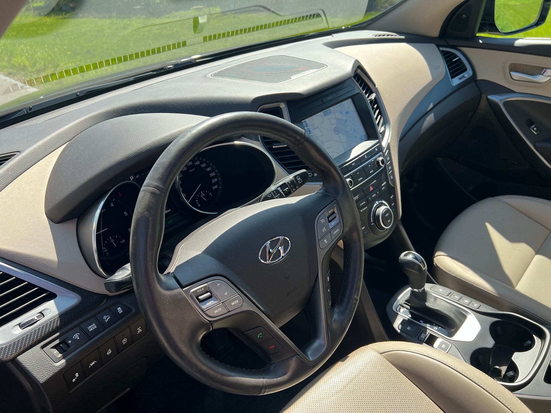 HYUNDAI Santa Fe 2.2 CRDI Vertex 4WD Automatic--360°-Kamera-image-18