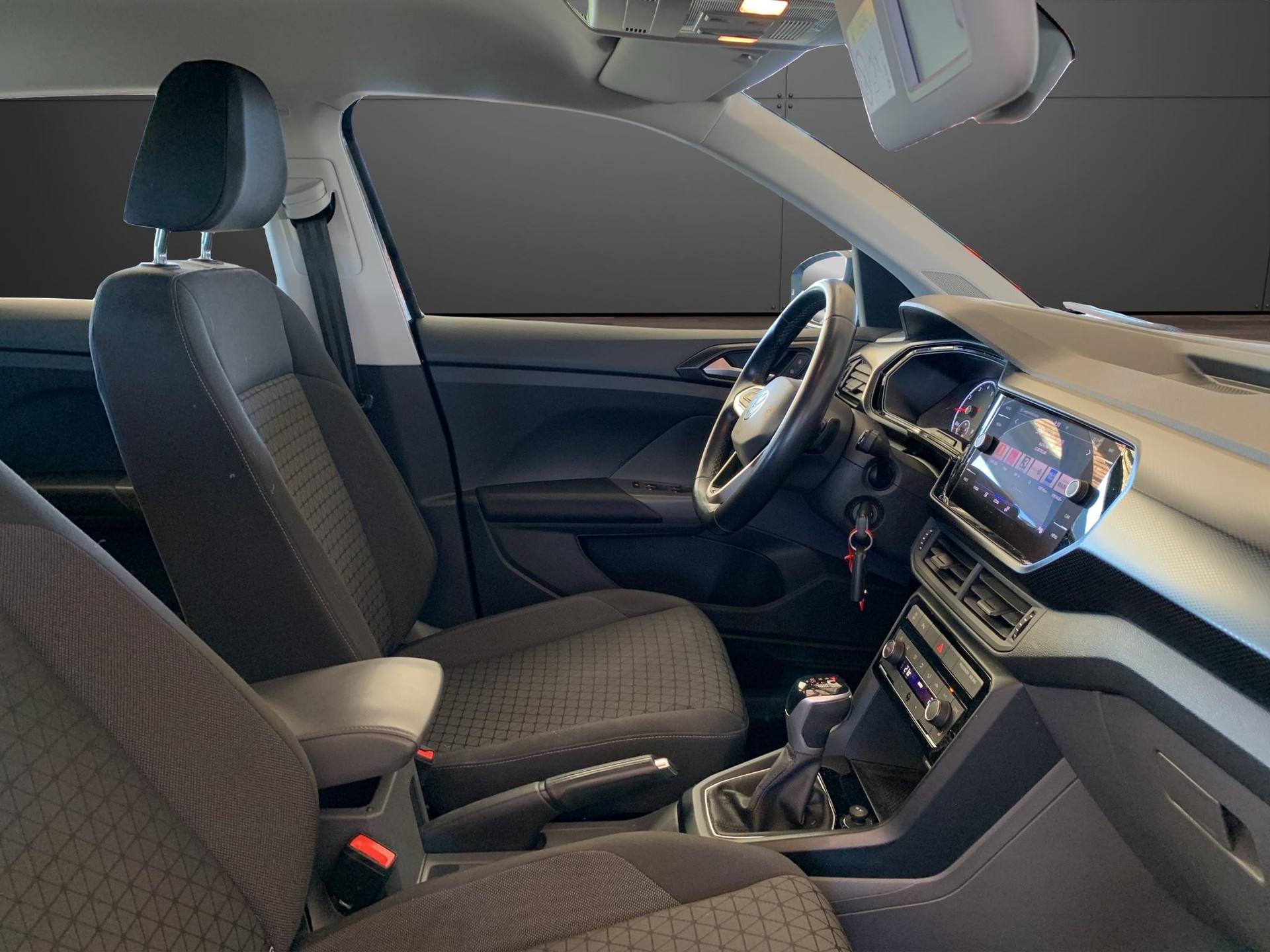 VW T-Cross 1.0 TSI 110 Life DSG-image-12