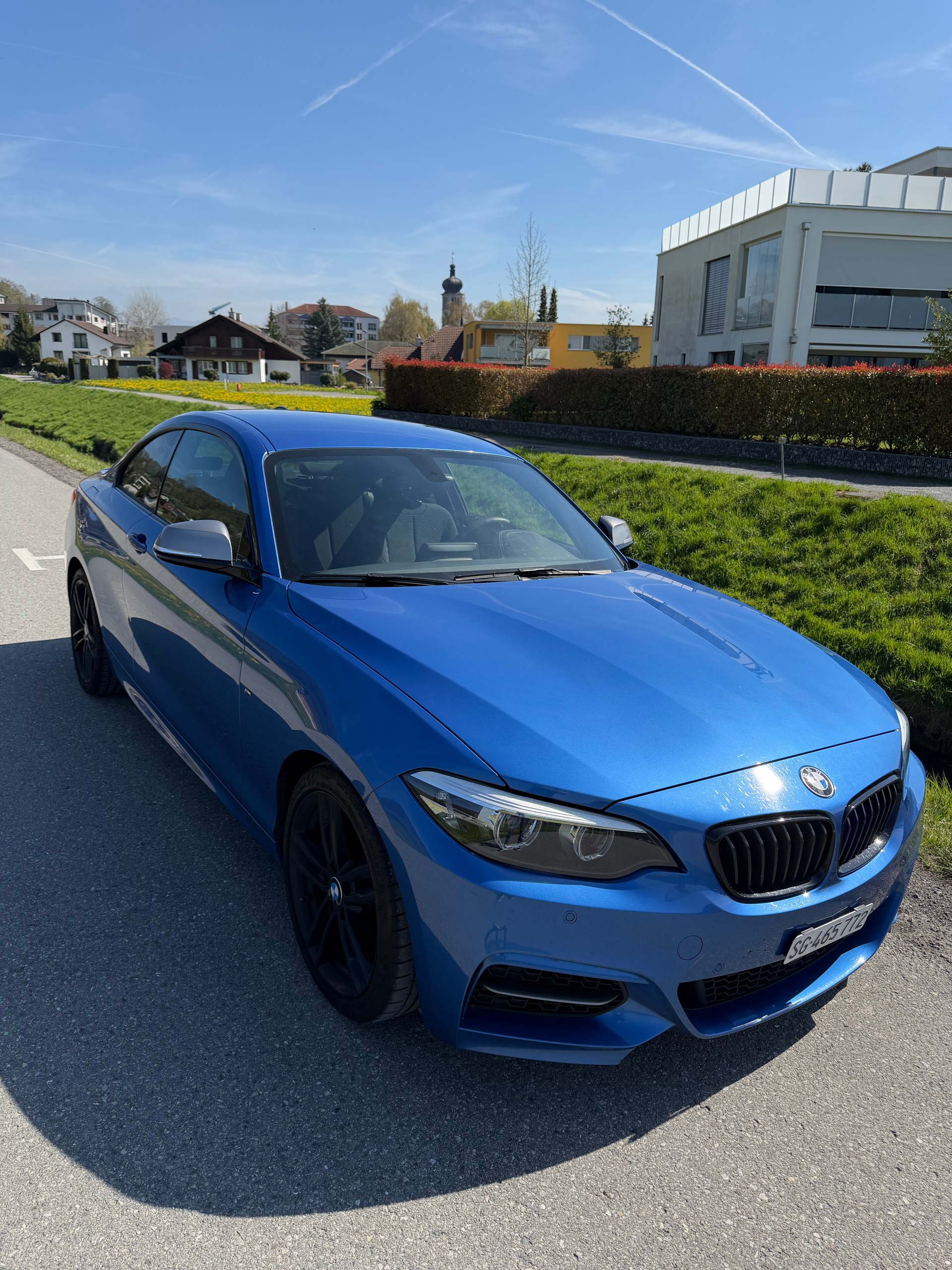 BMW M240i-image-1