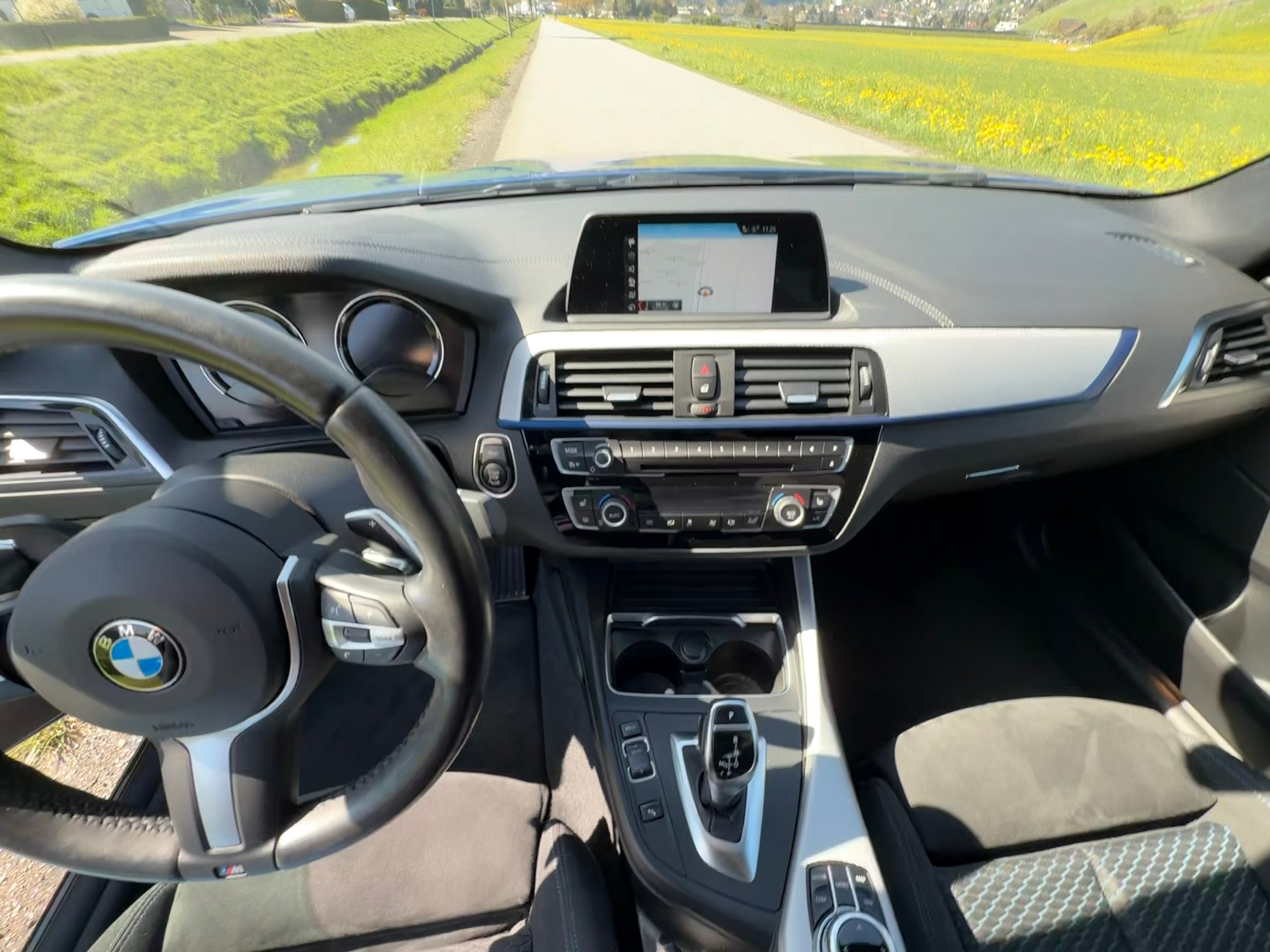 BMW M240i-image-7