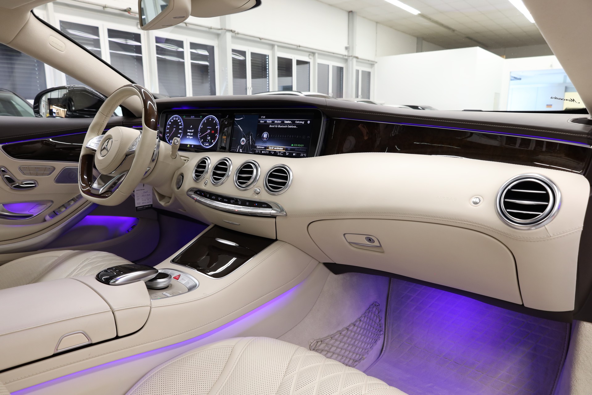 MERCEDES-BENZ S 500 V8 Coupé-image-16