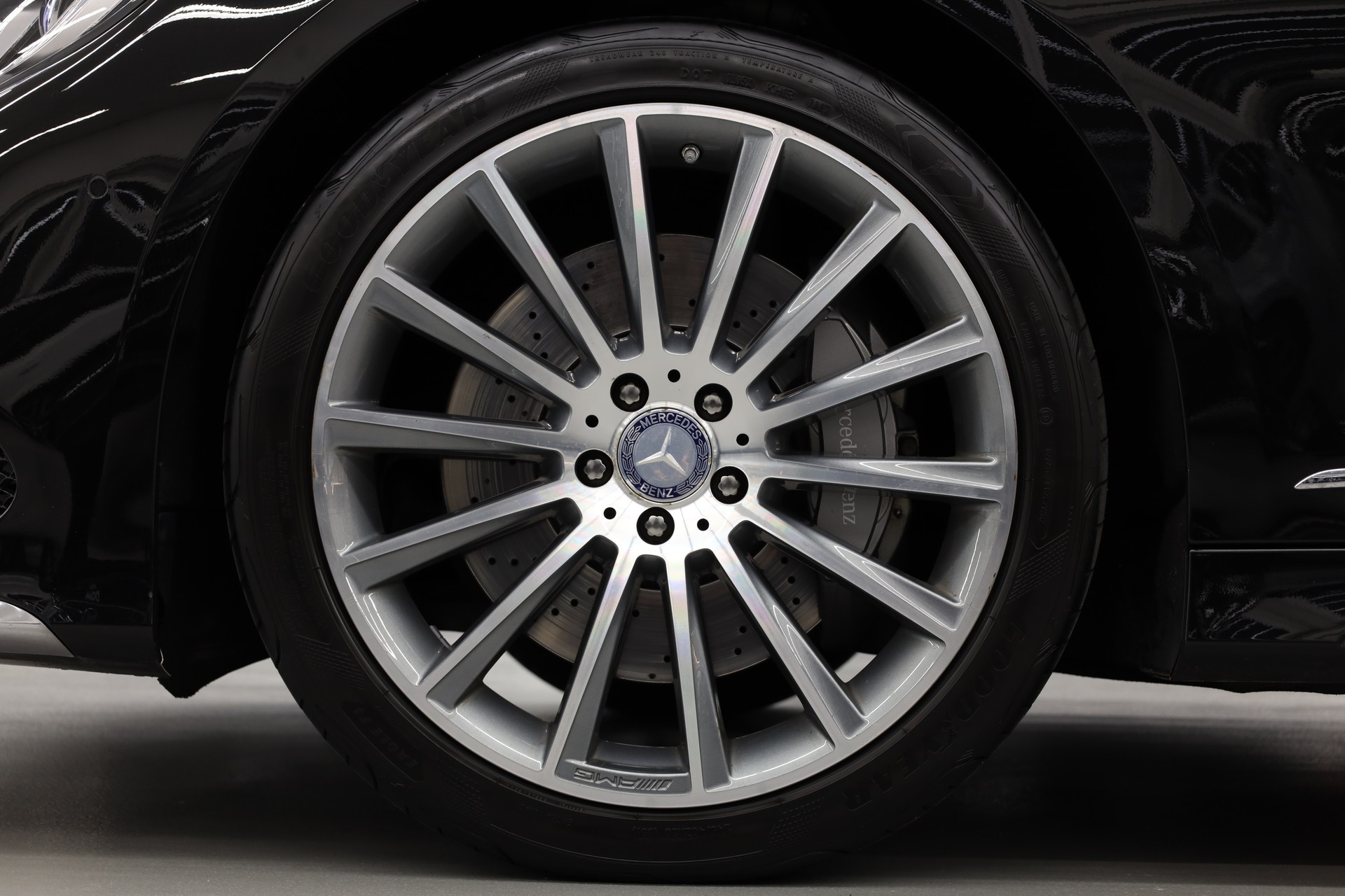 MERCEDES-BENZ S 500 V8 Coupé-image-10