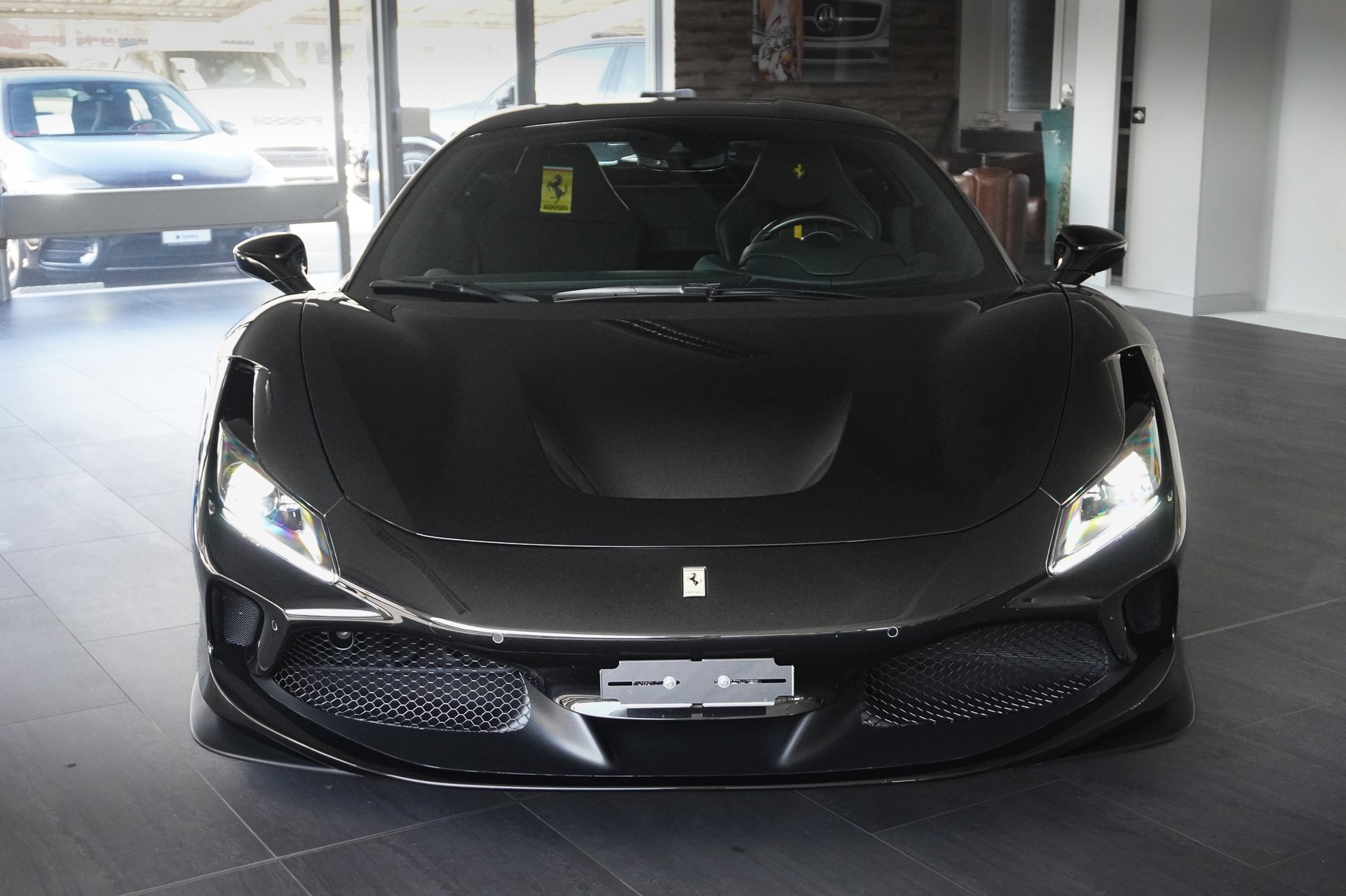 FERRARI F8 Tributo 'Power Garantie'-image-1