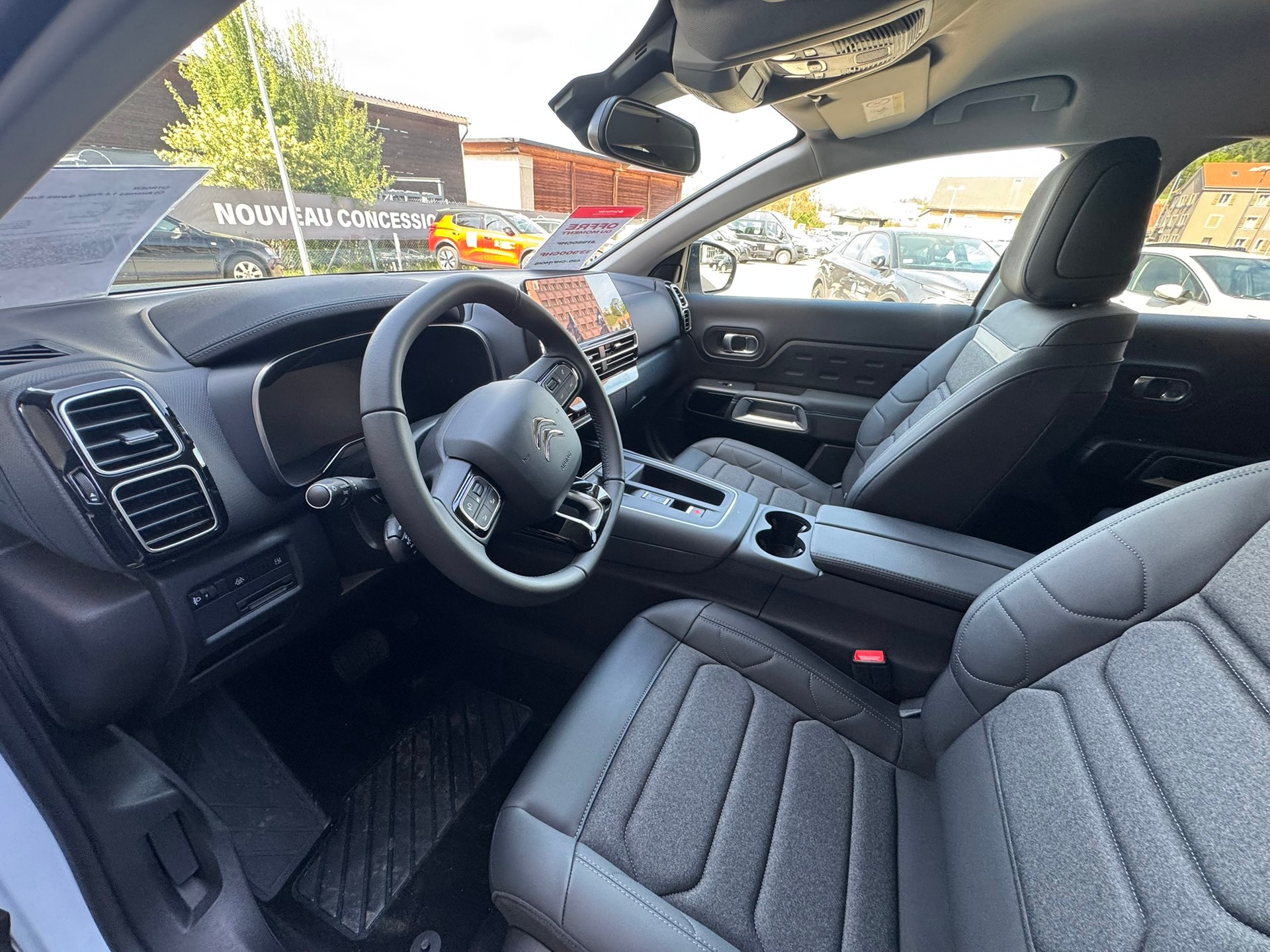 CITROEN C5 Aircross 1.6 PHEV Swiss Edition-image-5