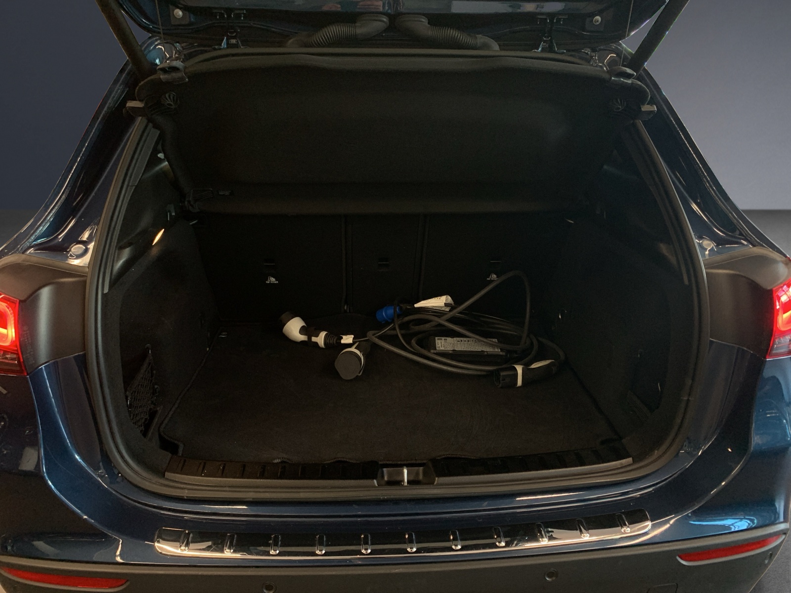 Image MERCEDES-BENZ GLA-250 GLA 250e Progressive 8G-D
