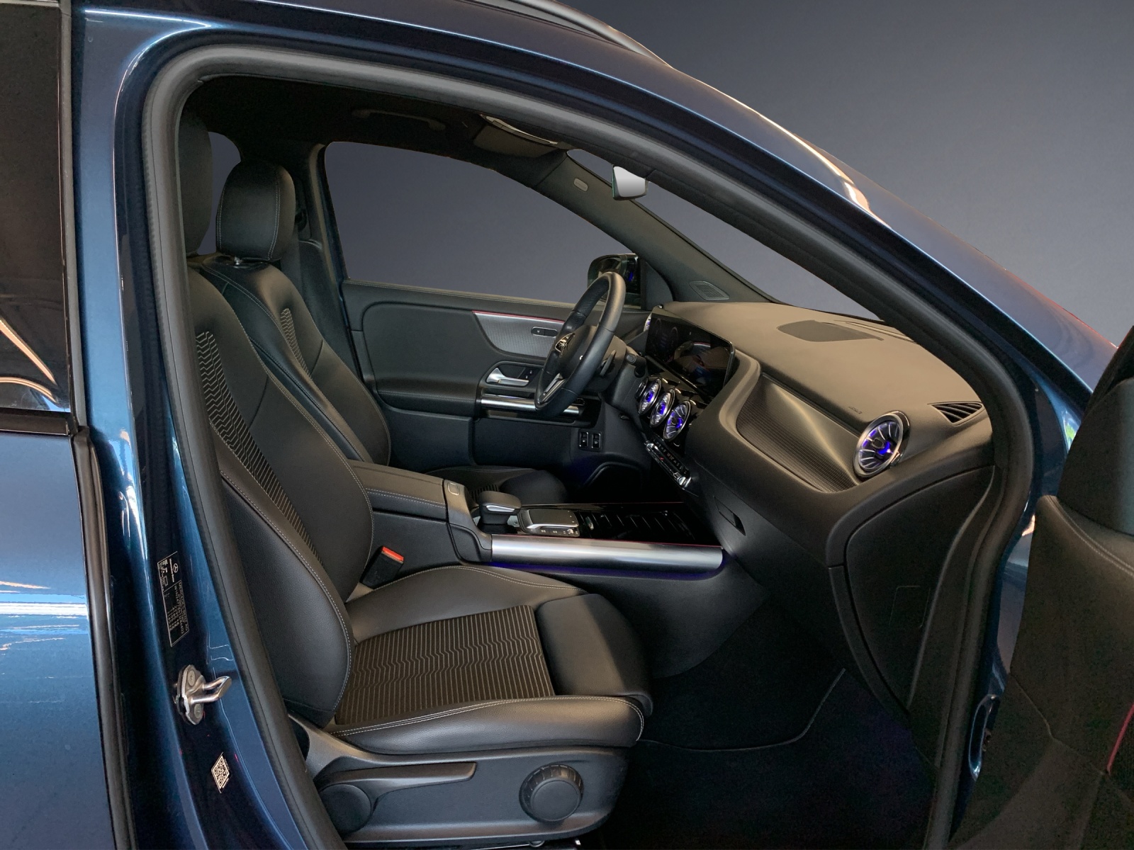 Image MERCEDES-BENZ GLA-250 GLA 250e Progressive 8G-D
