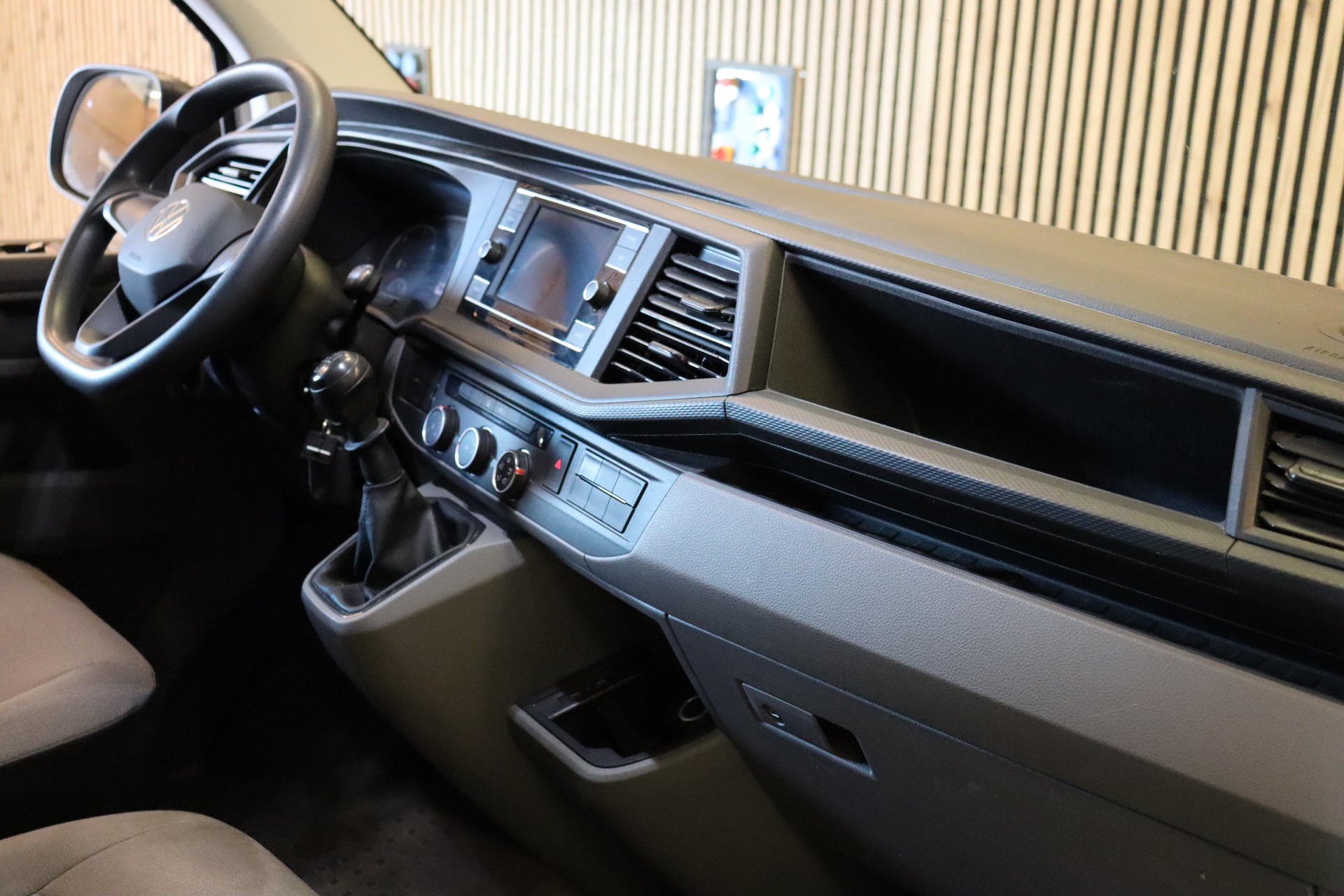 VW T6.1 Kaw. 3000 2.0 TDI 150-image-13