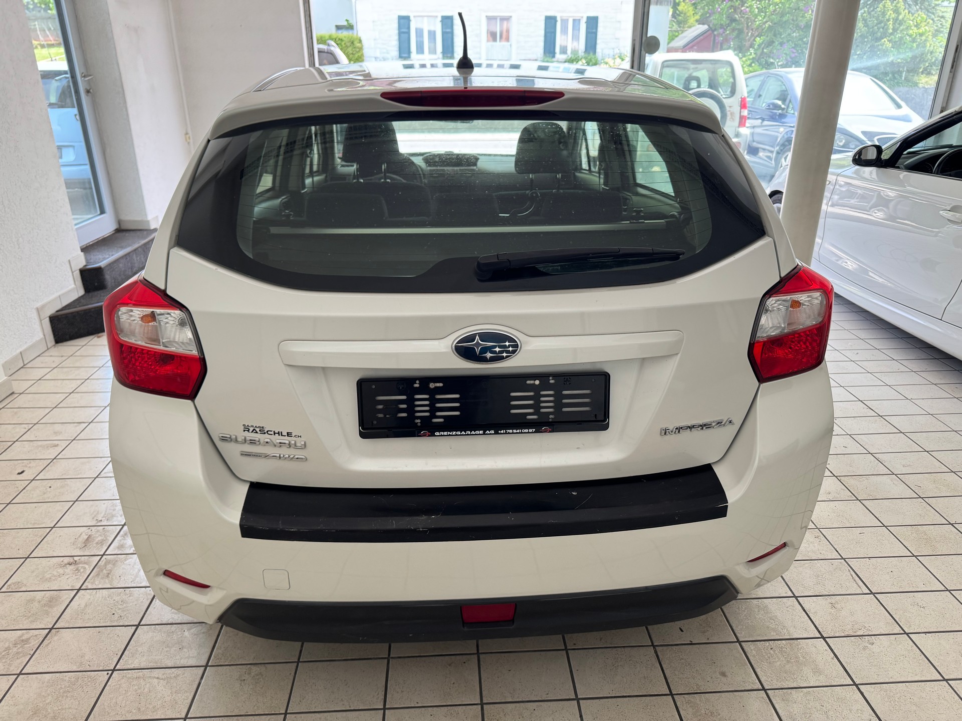 SUBARU Impreza 1.6 Swiss one-image-4