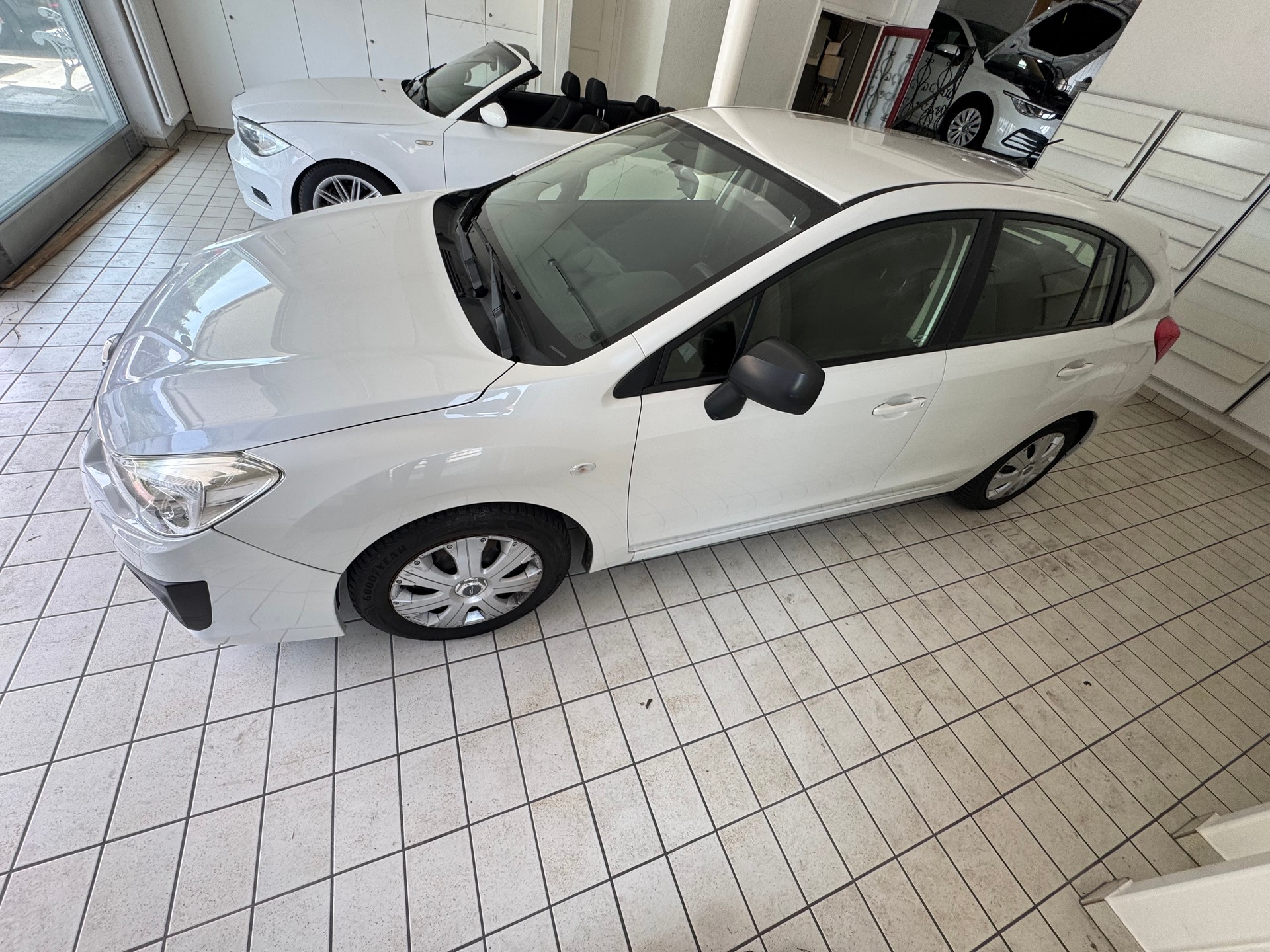 SUBARU Impreza 1.6 Swiss one-image-3