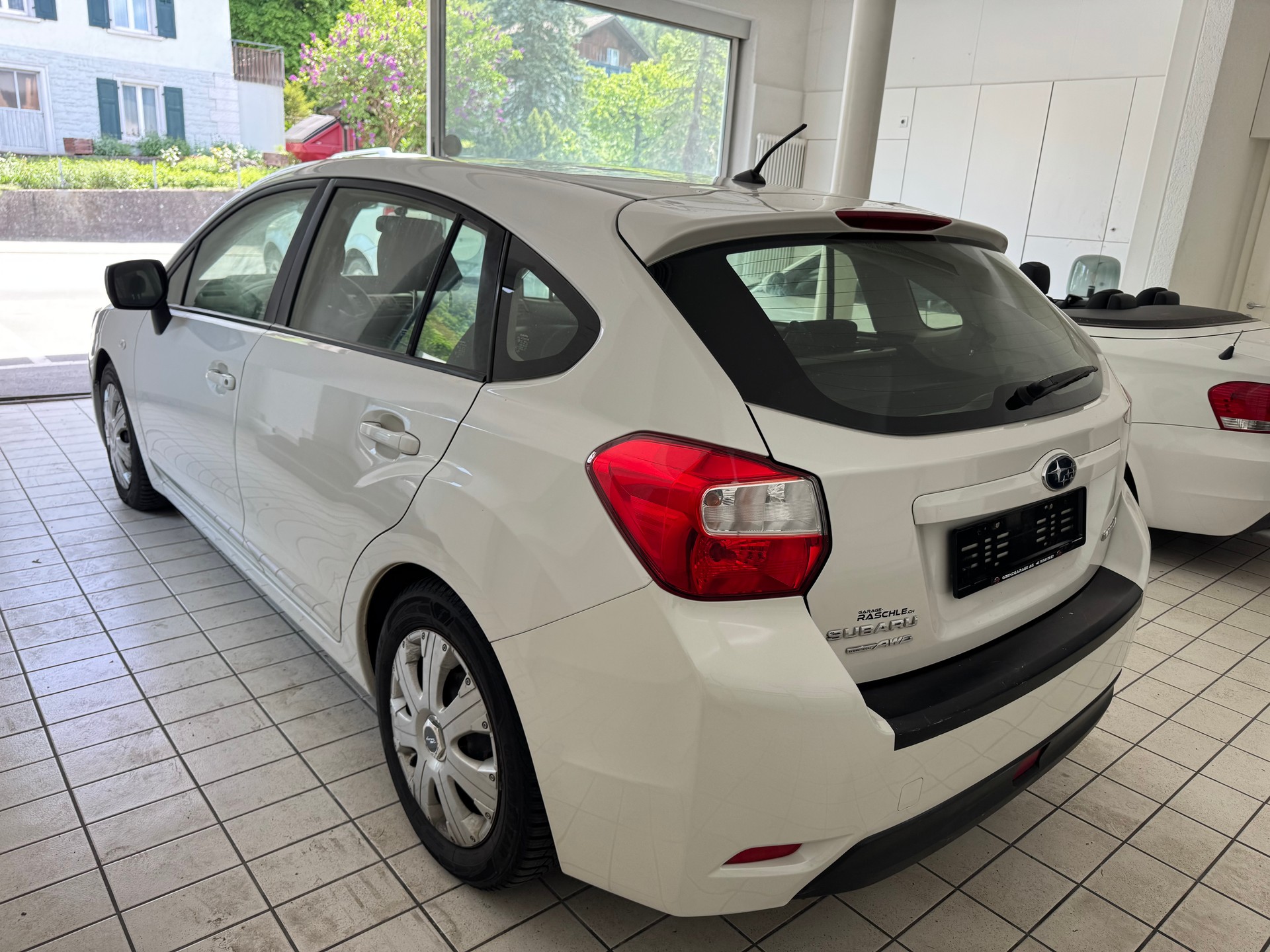SUBARU Impreza 1.6 Swiss one-image-5