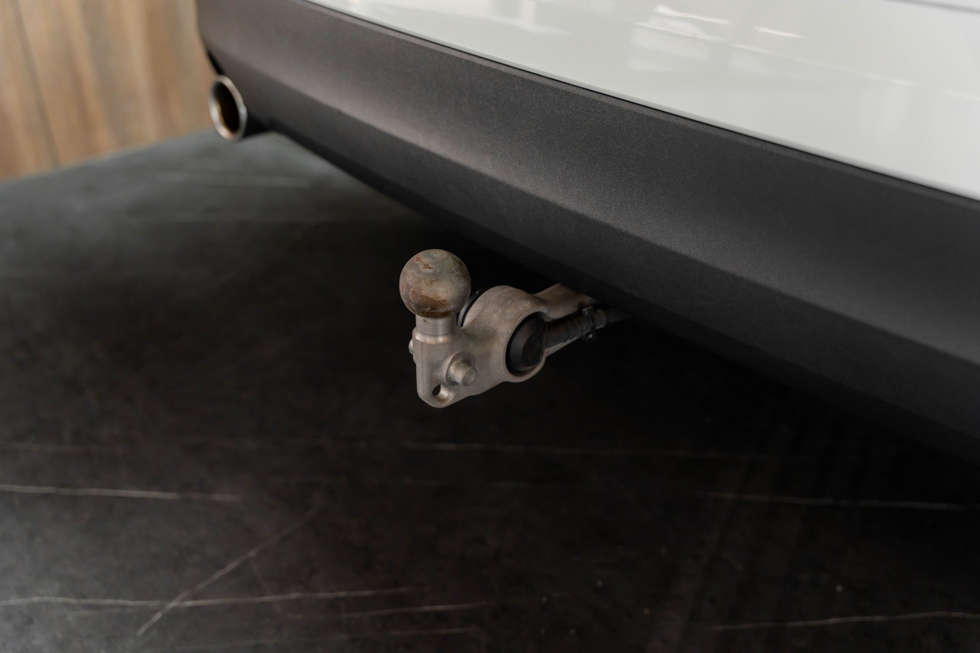 VOLVO XC60 T8 eAWD Momentum Geartronic-image-24