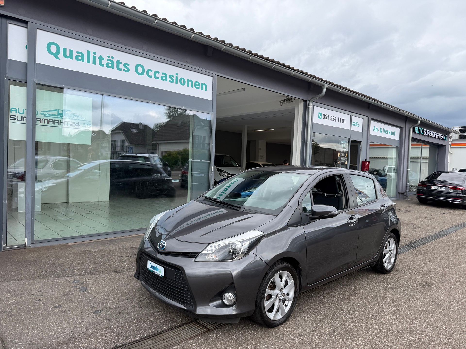 TOYOTA Yaris 1.5 VVT-i Hybrid Sol Premium CVT